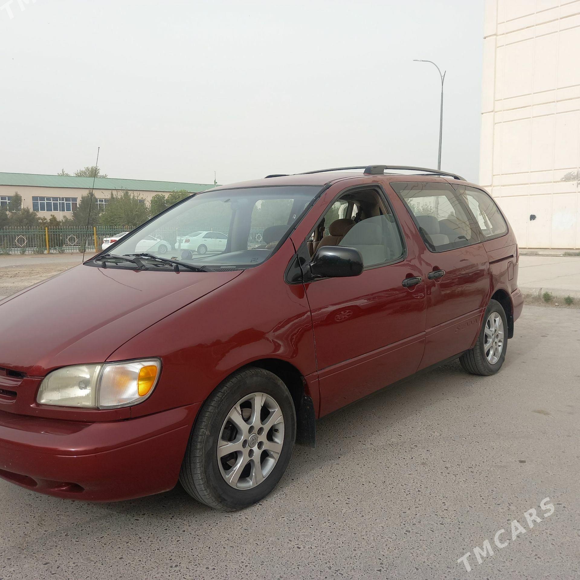 Toyota Sienna 2000 - 145 000 TMT - Туркменабат - img 1