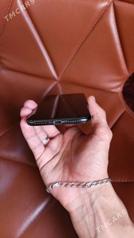 Iphone X - Mary - img 1