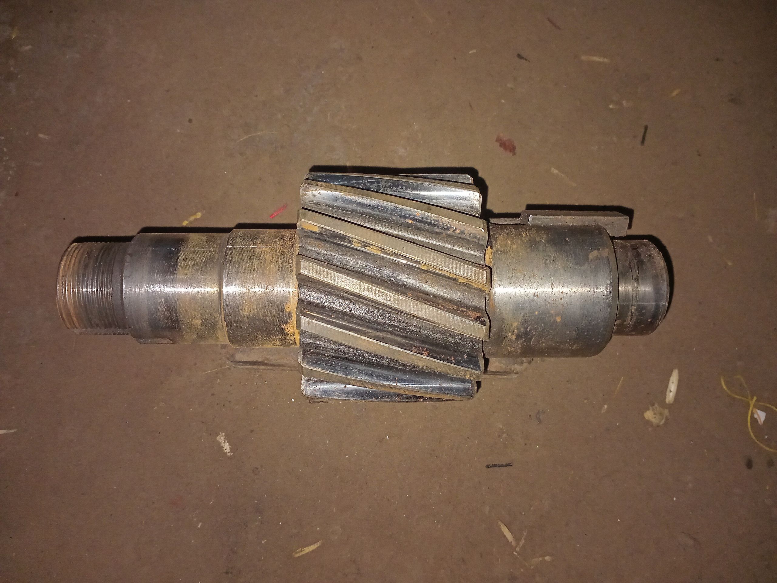 15reduktyr 15 diş 700 TMT - Гурбансолтан Едже - img 1