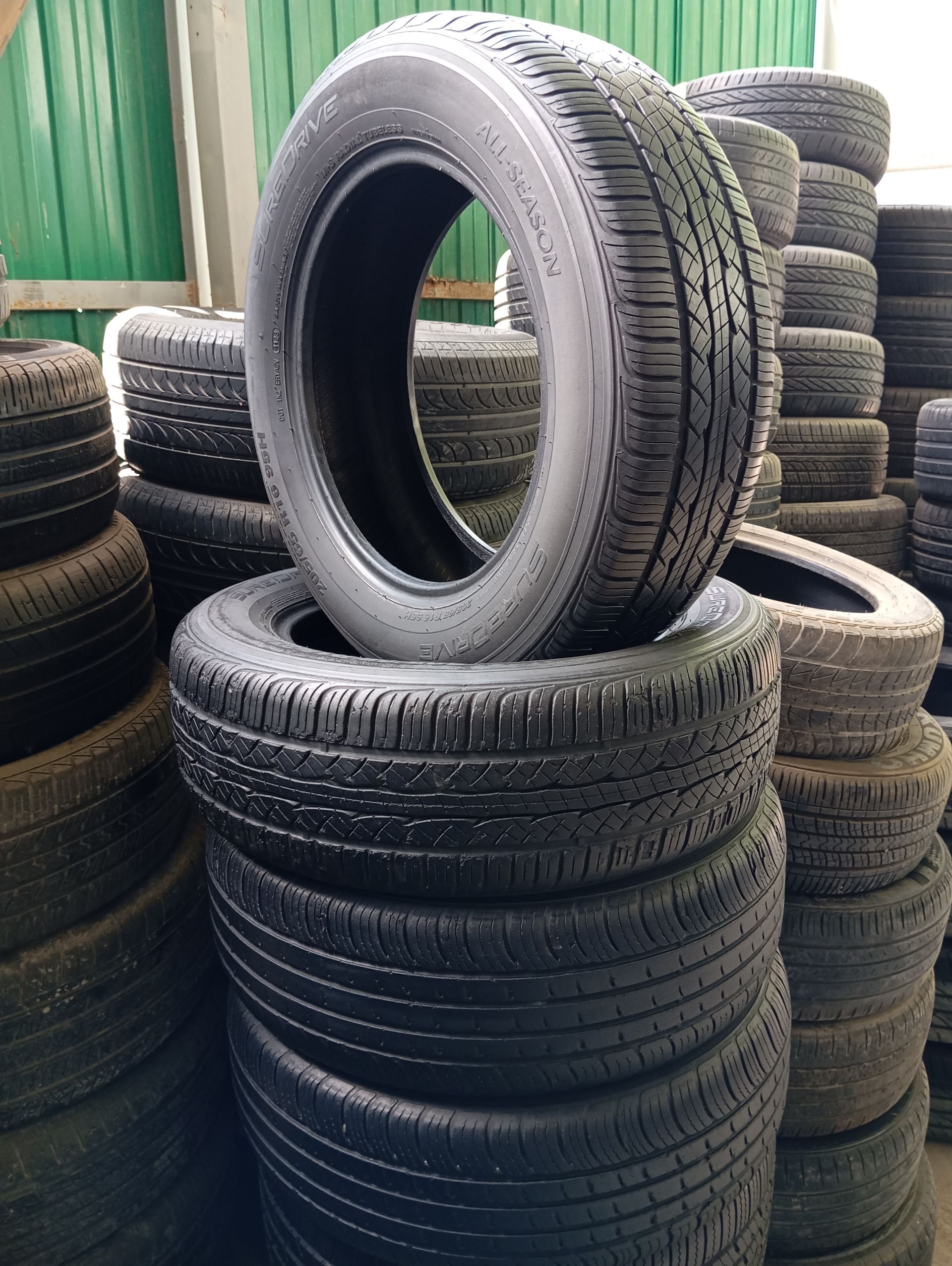 205 65 16 1 000 TMT - Bedew - img 1