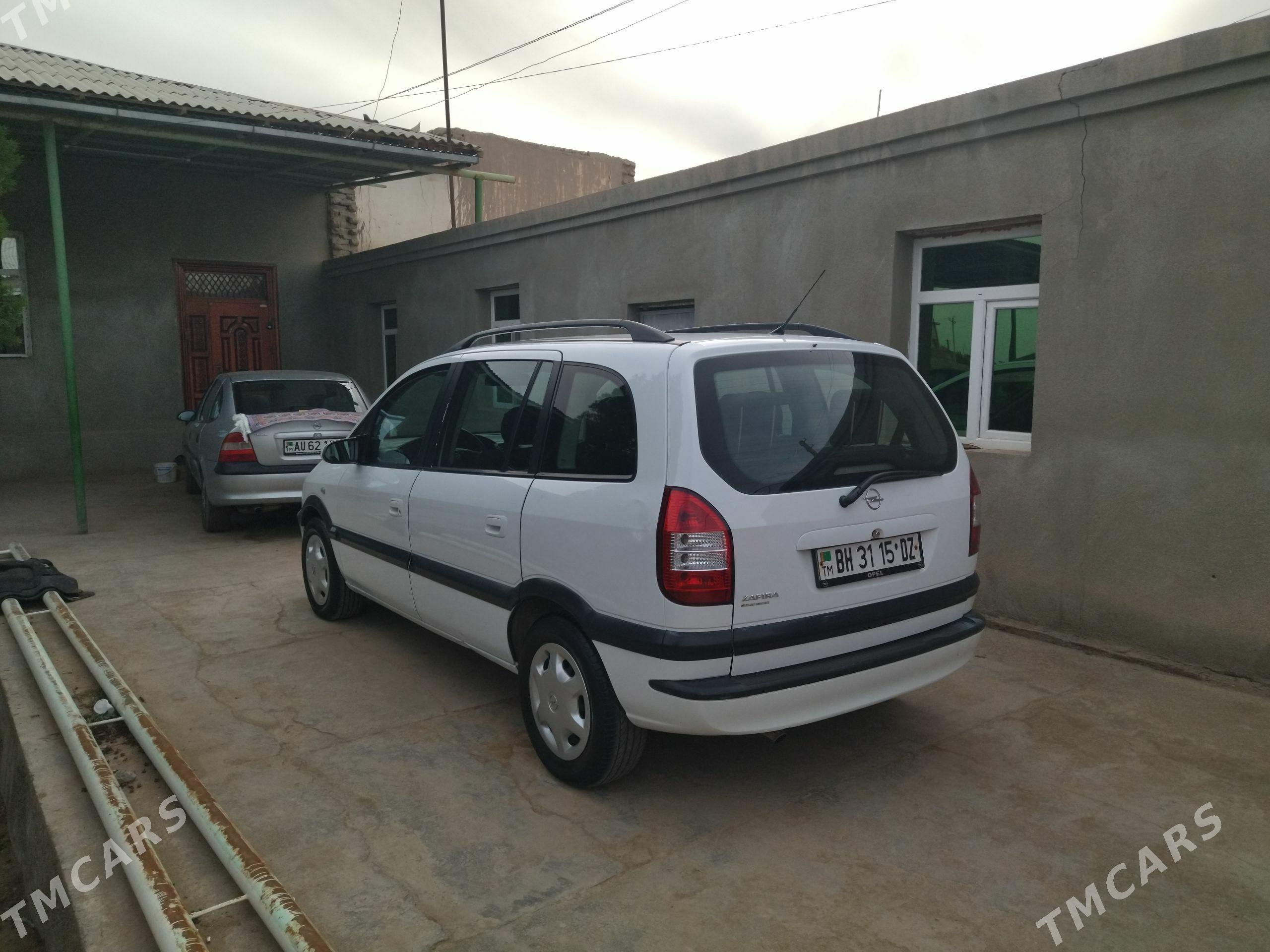 Opel Zafira 2003 - 130 000 TMT - Дашогуз - img 1