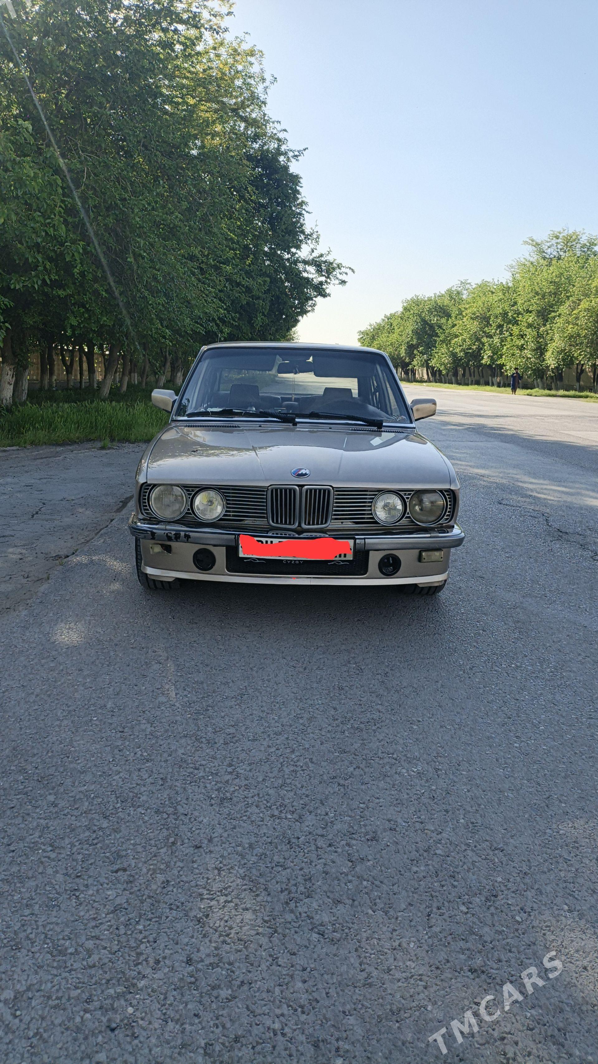 BMW 550 1985 - 65 000 TMT - Kim raýon - img 1