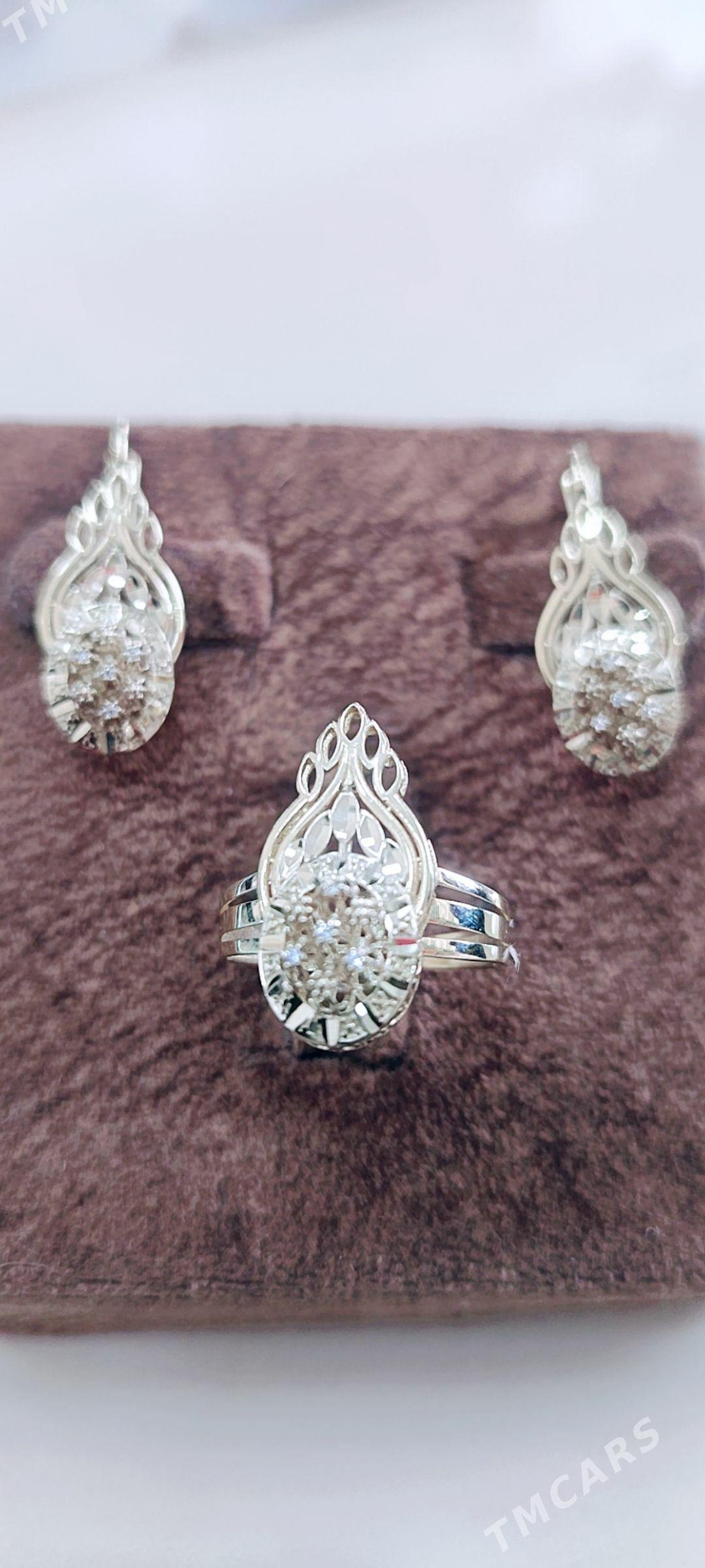 gyzyl komplekt - Ашхабад - img 1