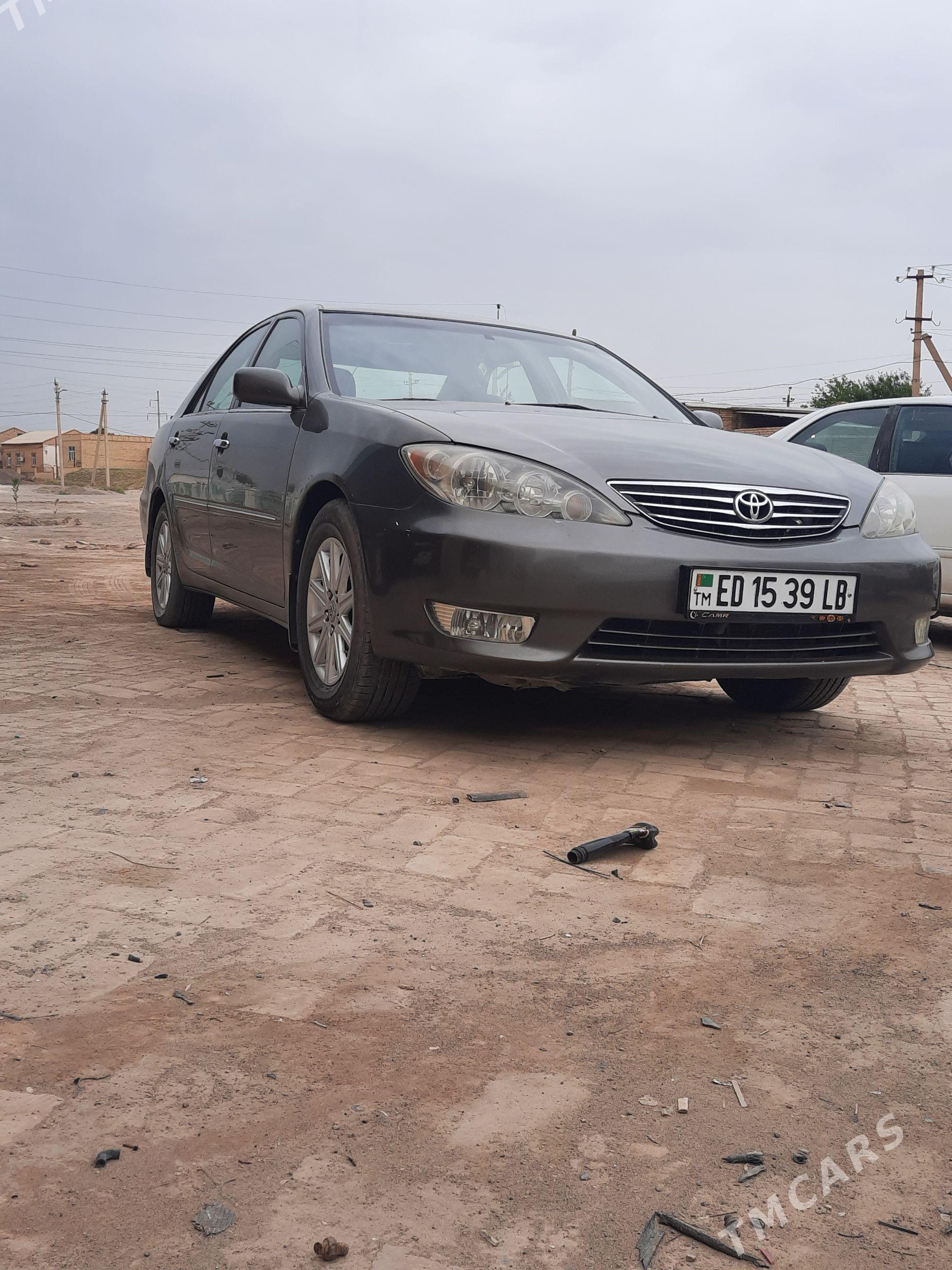Toyota Camry 2005 - 200 000 TMT - Халач - img 1