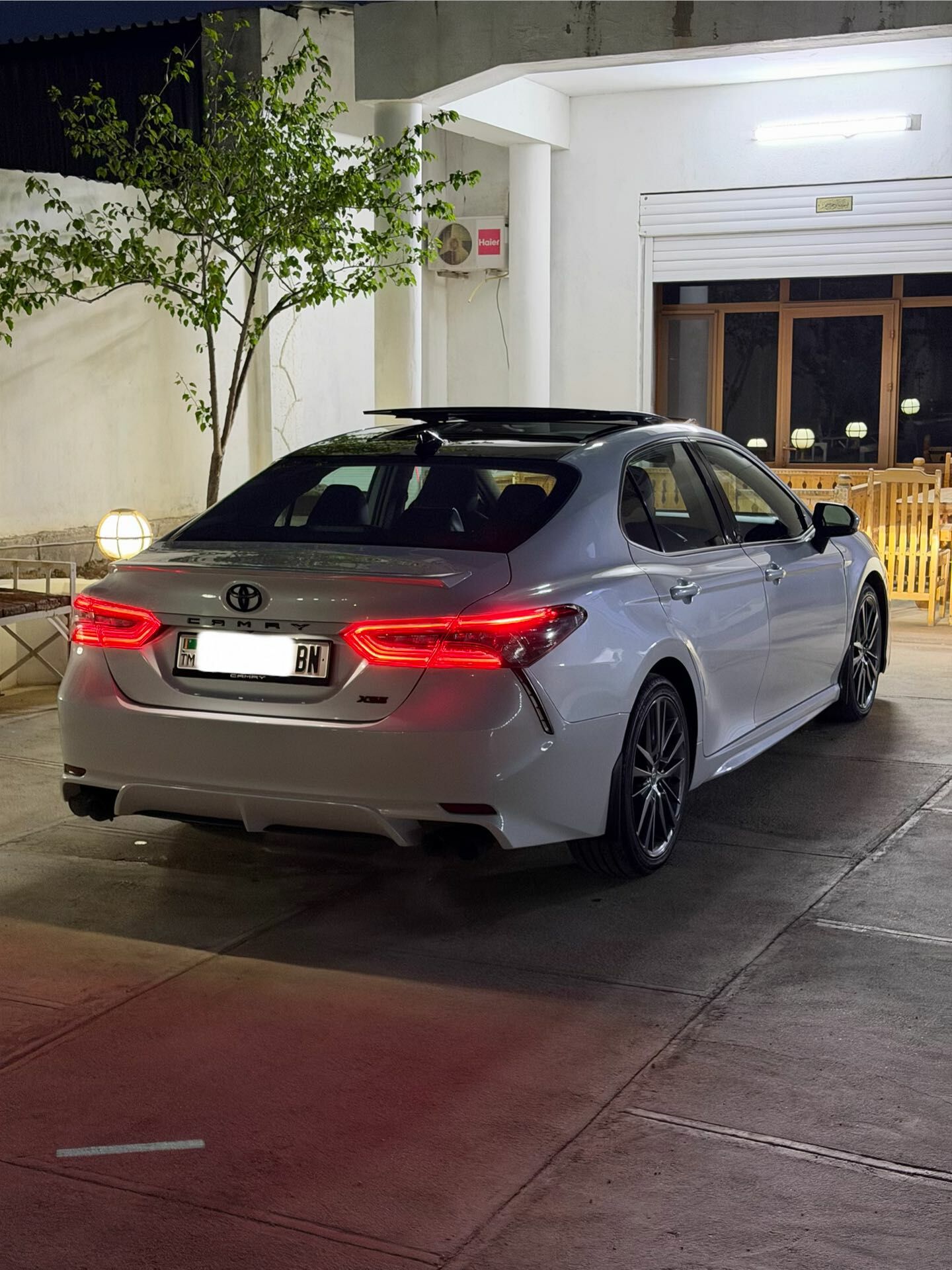 Toyota Camry 2022 - 450 000 TMT - Балканабат - img 1