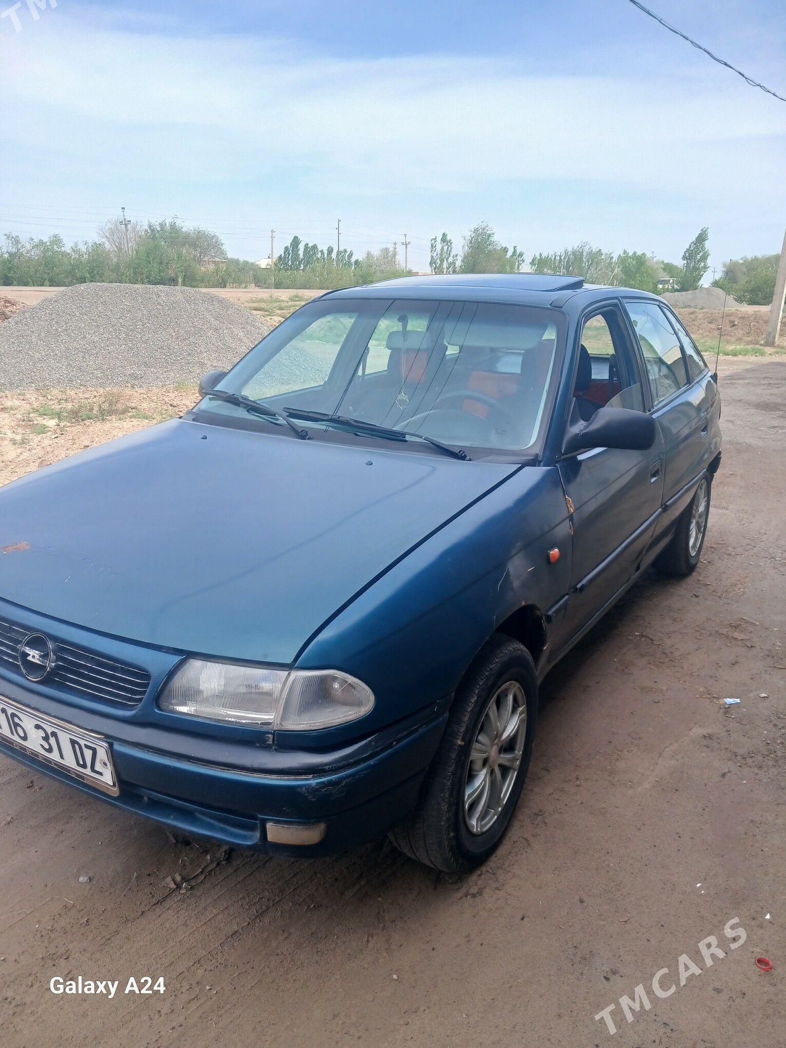 Opel Astra 1994 - 38 000 TMT - Губадаг - img 1