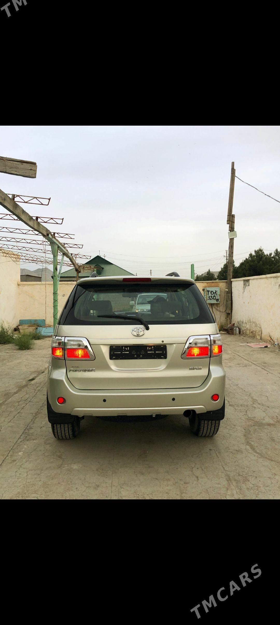 Toyota Fortuner 2010 - 390 000 TMT - Magdanly - img 1