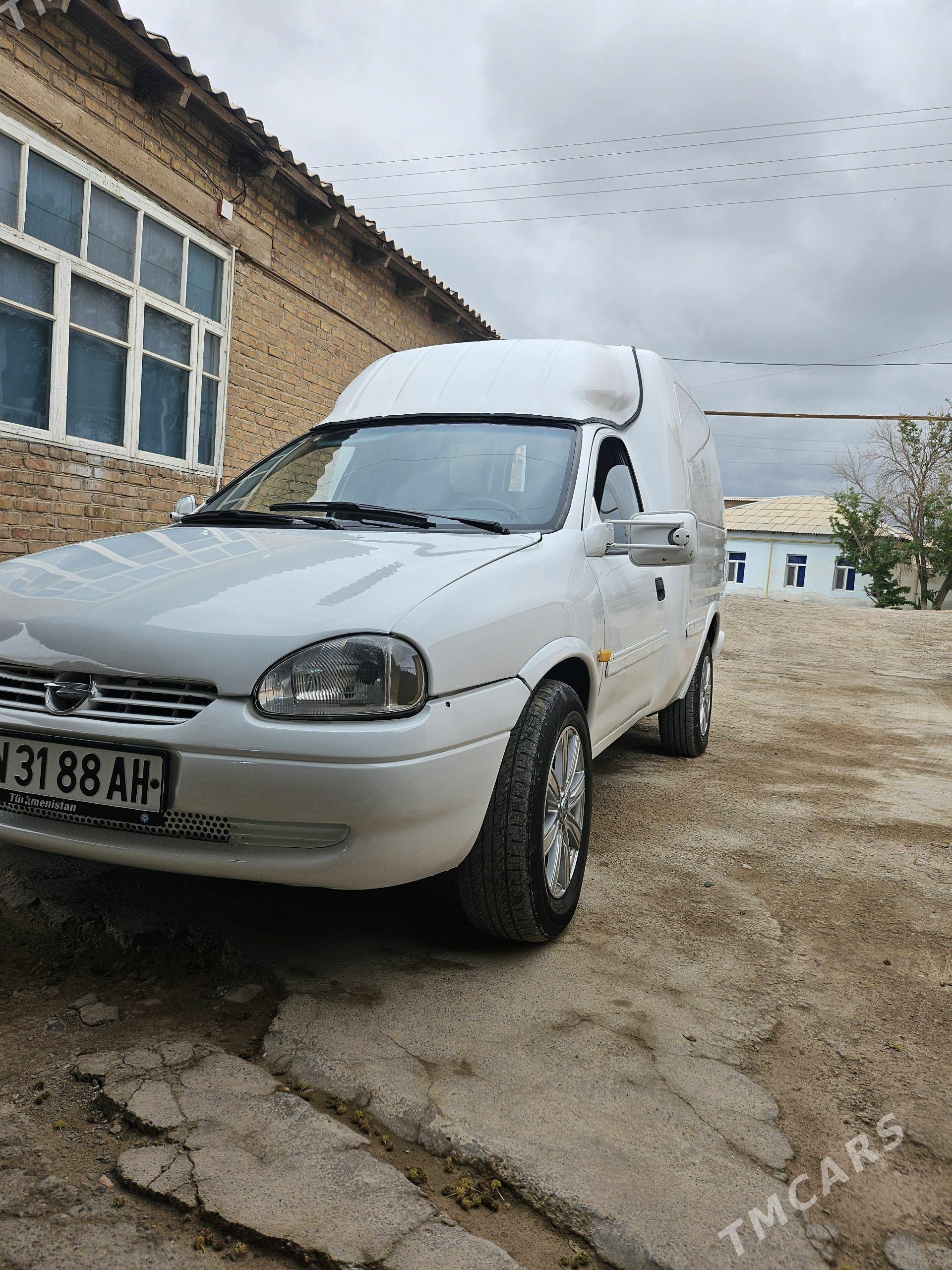 Opel Combo 2000 - 35 000 TMT - Теджен - img 1