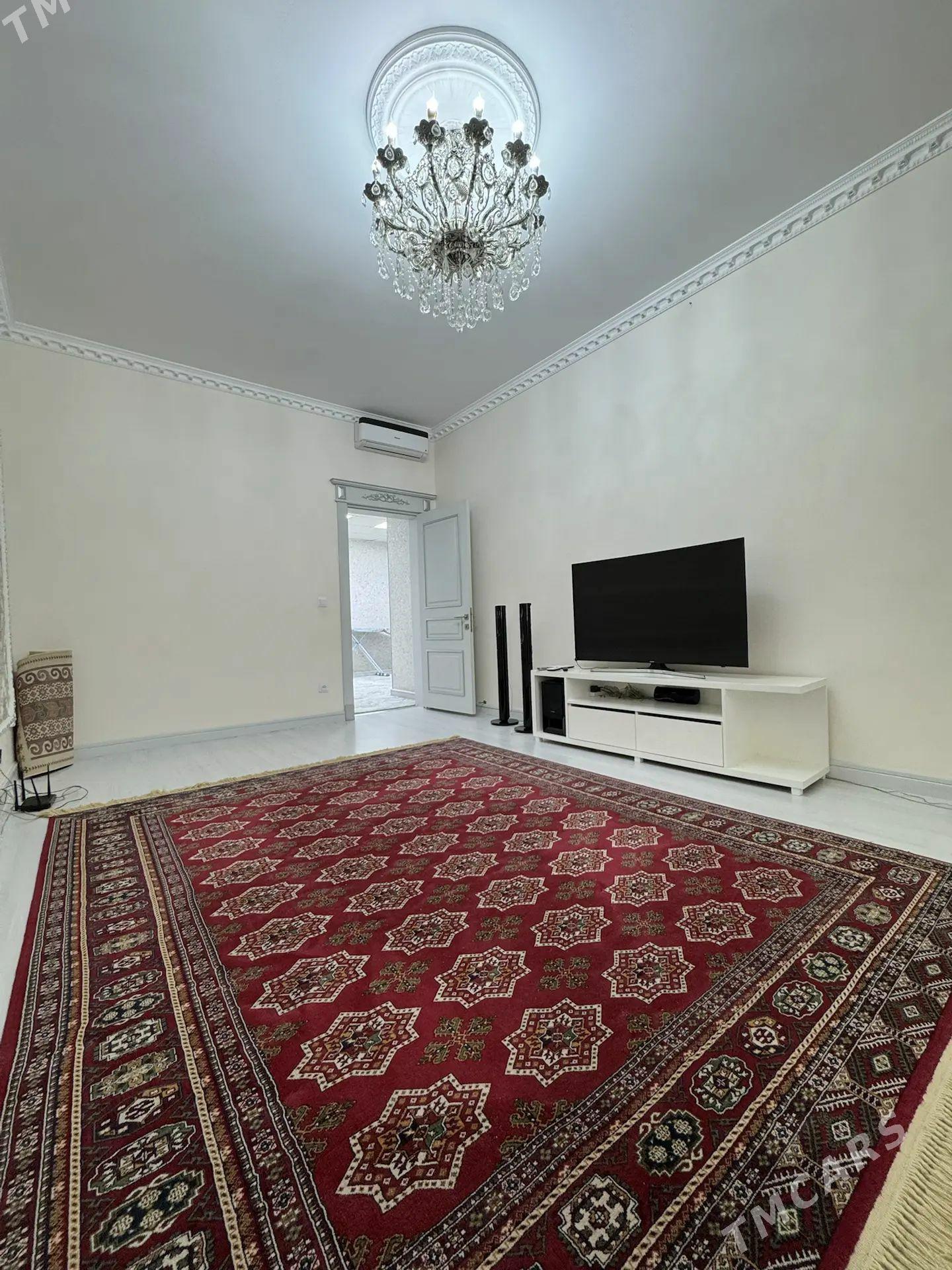 Mir-8, 2-Komnat. Poluelitka  - Parahat 8 - img 1