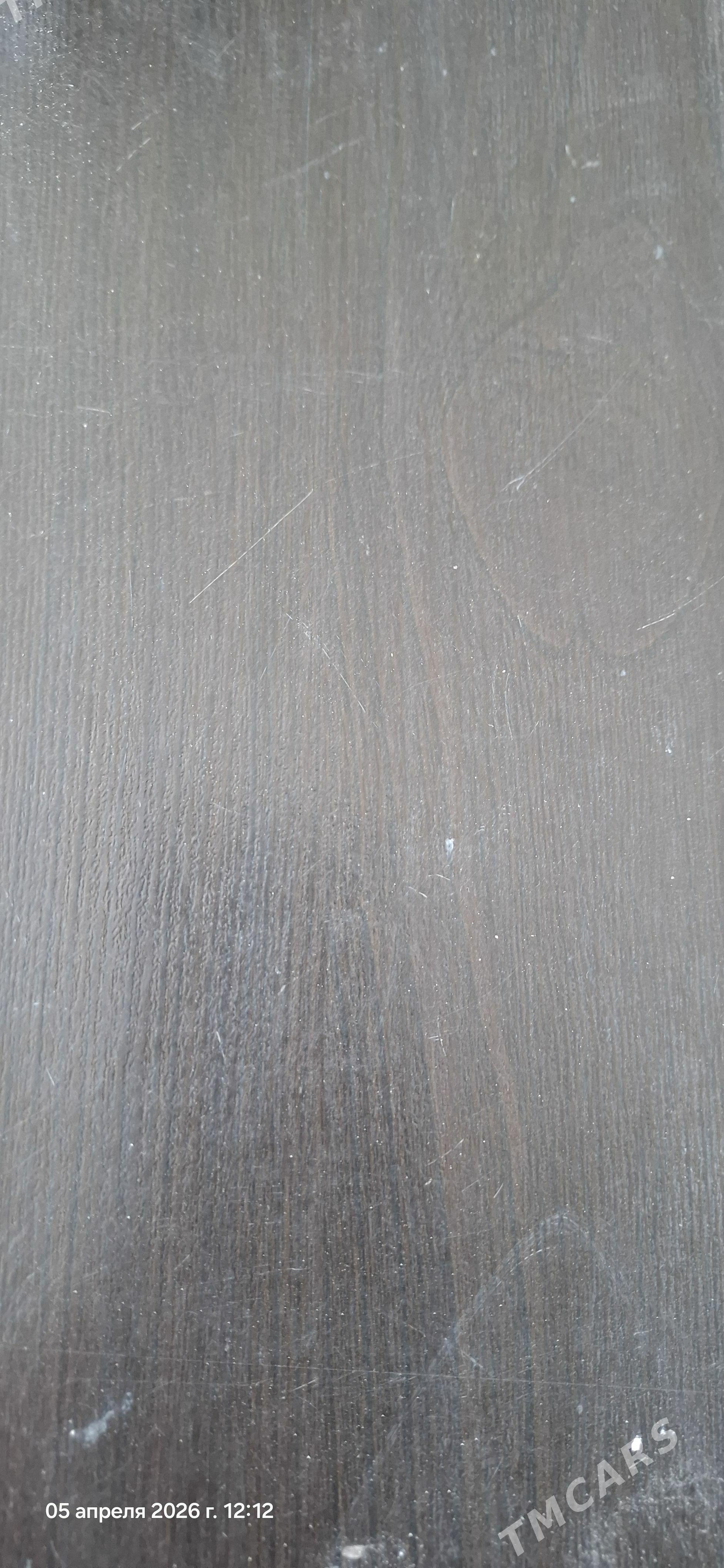 Ламинат чёрный - Kim raýon - img 1