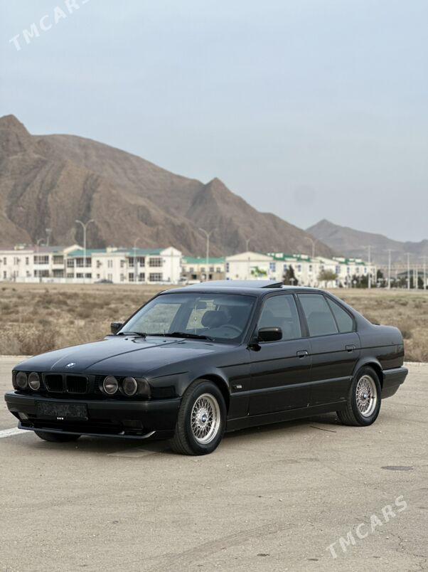 BMW E34 1993 - 80 000 TMT - Балканабат - img 1