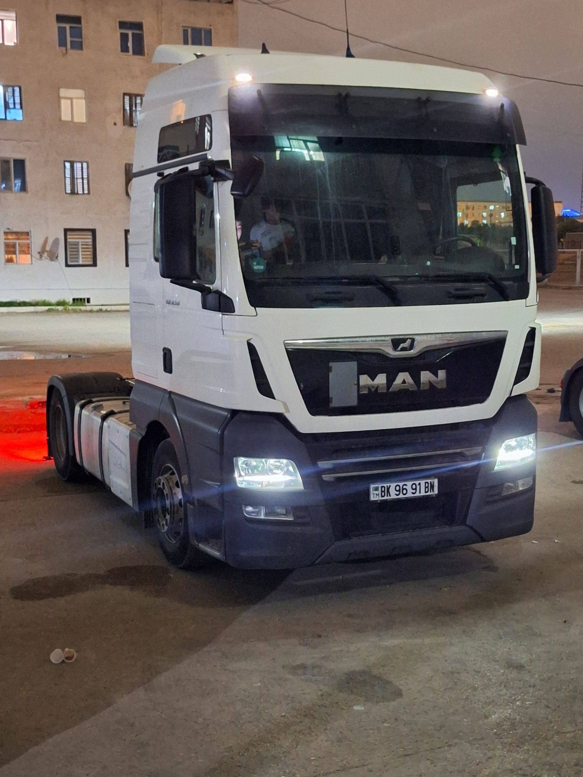 Man TGX 2020 - 825 000 TMT - Balkanabat - img 1