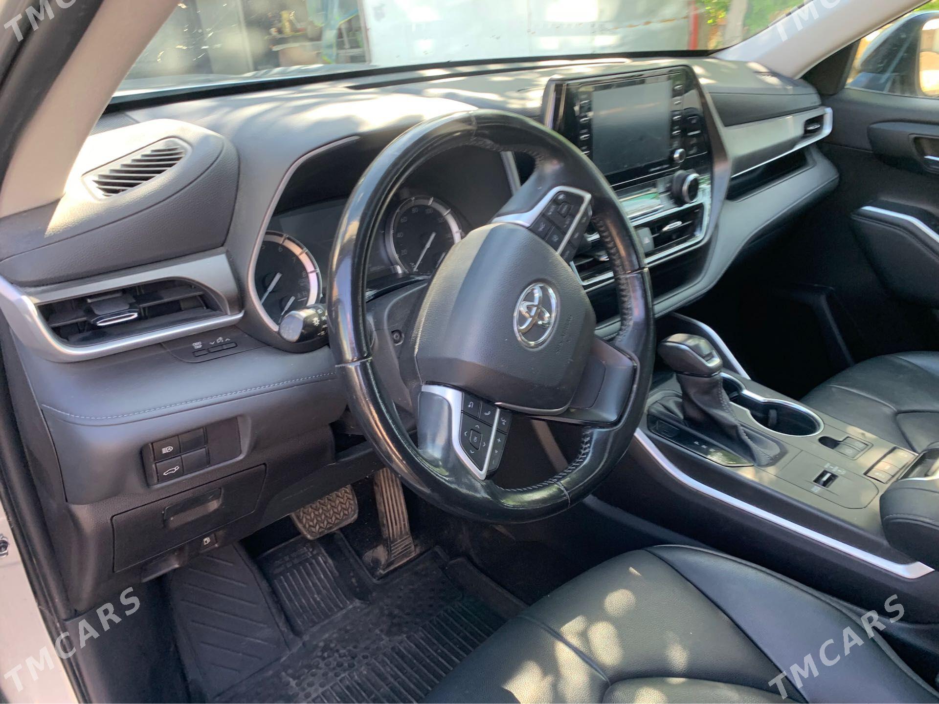 Toyota Highlander 2022 - 545 000 TMT - Türkmenbaşy - img 1