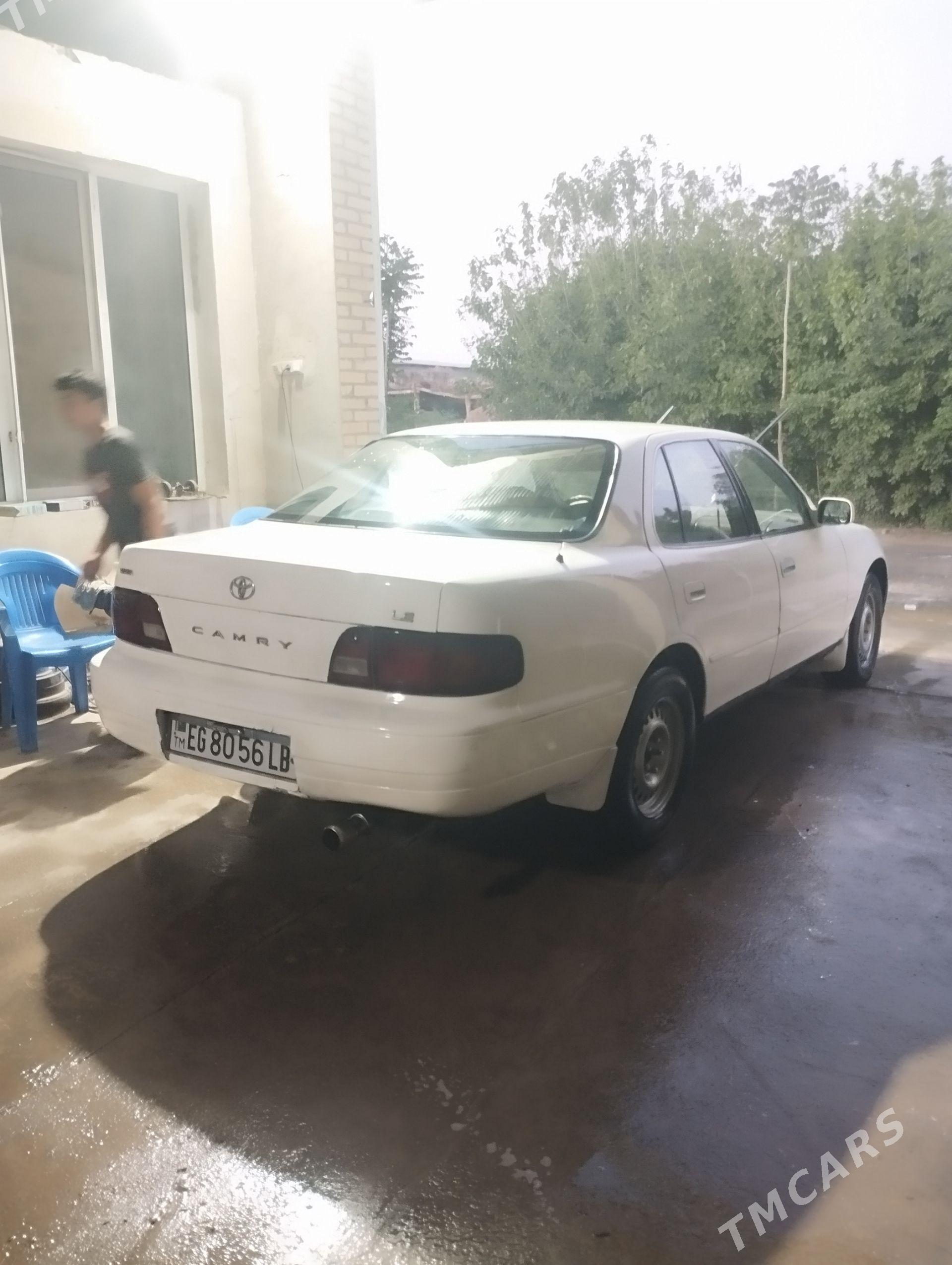 Toyota Camry 1996 - 77 000 TMT - Чарджоу - img 1