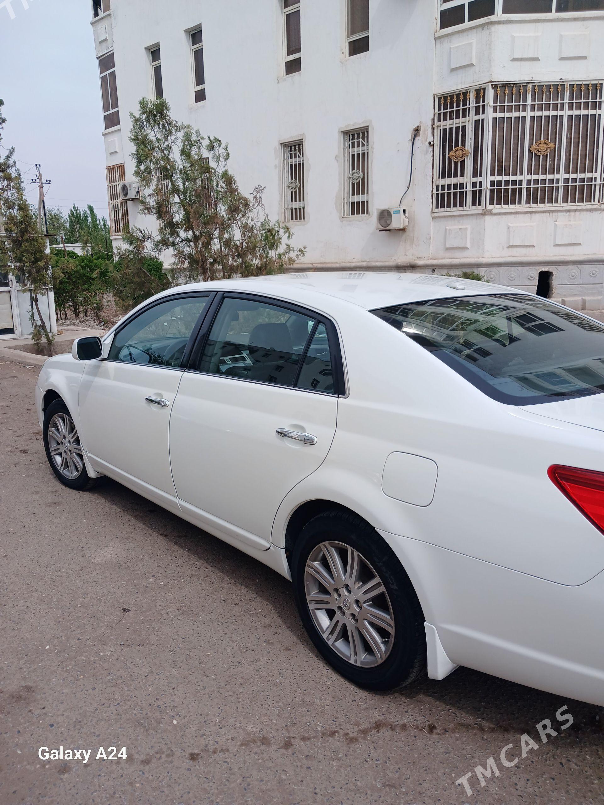 Toyota Avalon 2006 - 180 000 TMT - Кёнеургенч - img 1