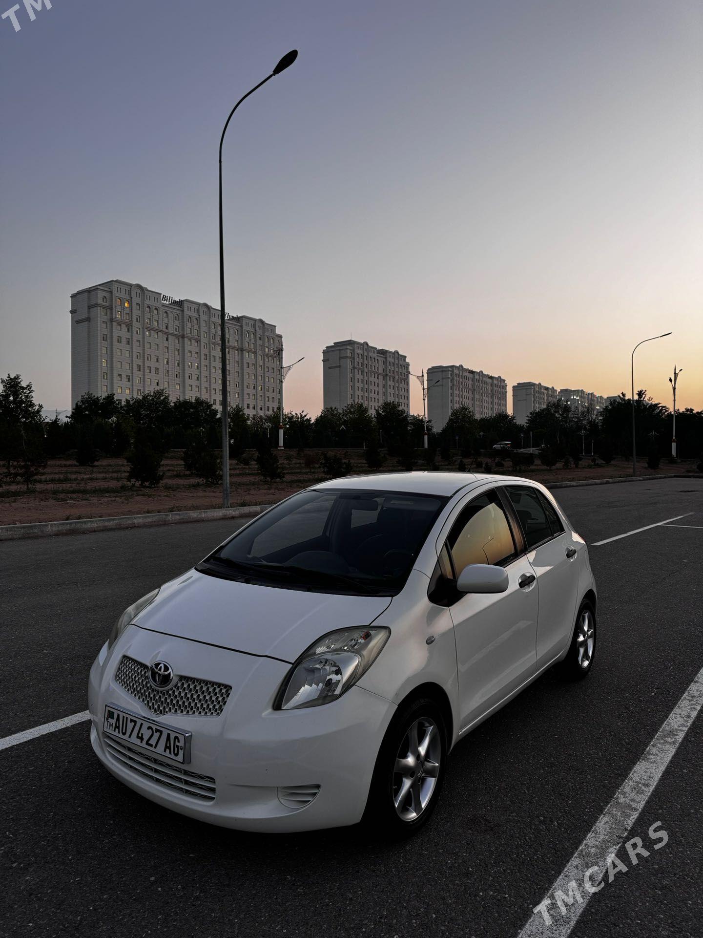 Toyota Yaris 2006 - 110 000 TMT - Podwoýski köç. (Bitarap Türkmenistan şaýoly) - img 1