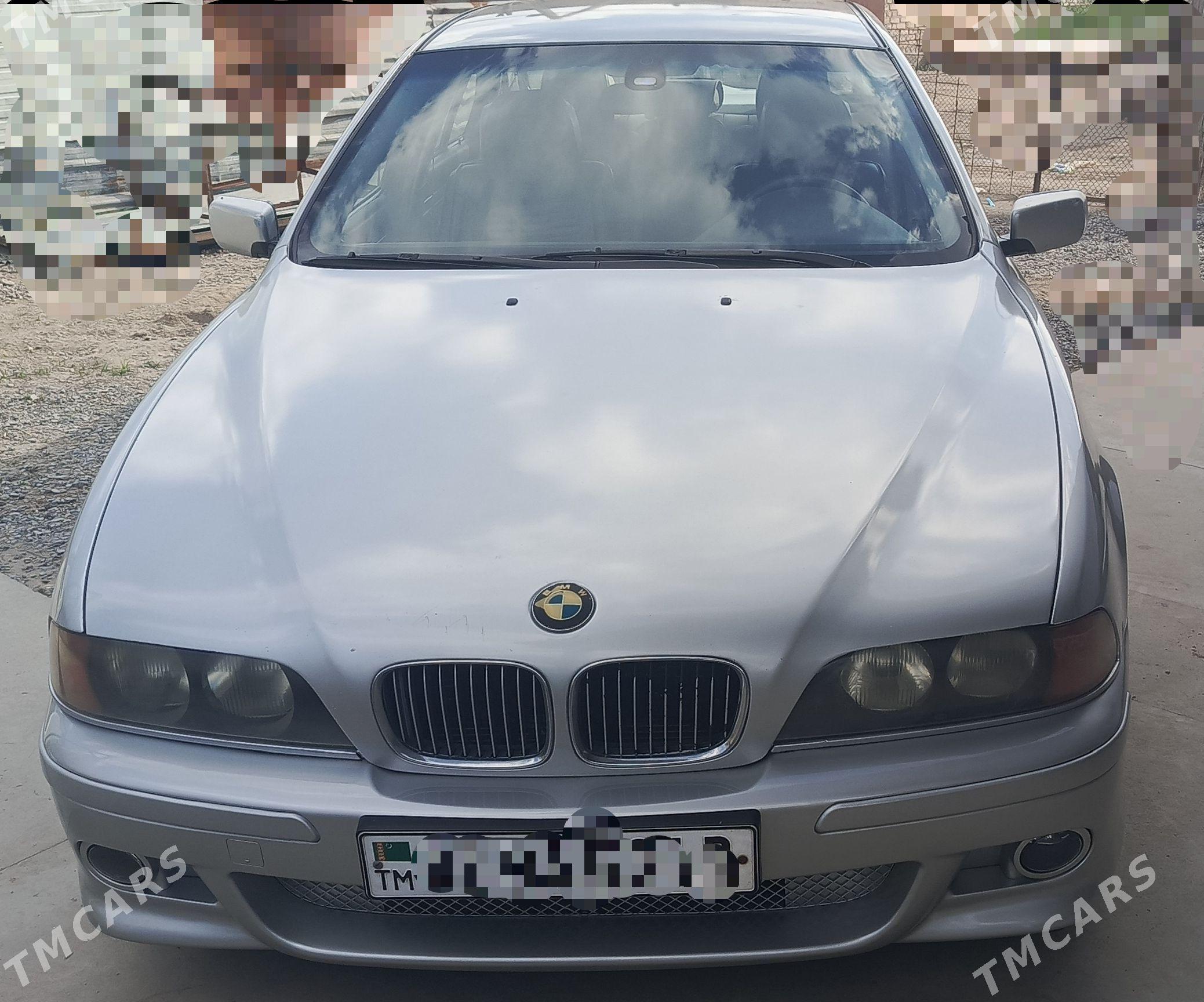 BMW E39 2000 - 130 000 TMT - Туркменабат - img 1