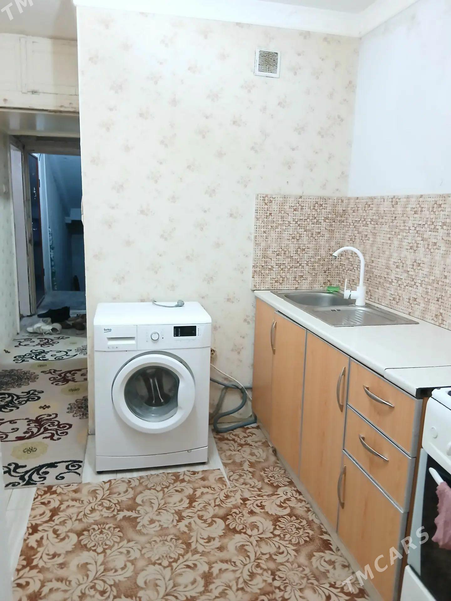 1kom 11mkr 3 etaž Satlyk Panel - 11 мкр - img 1