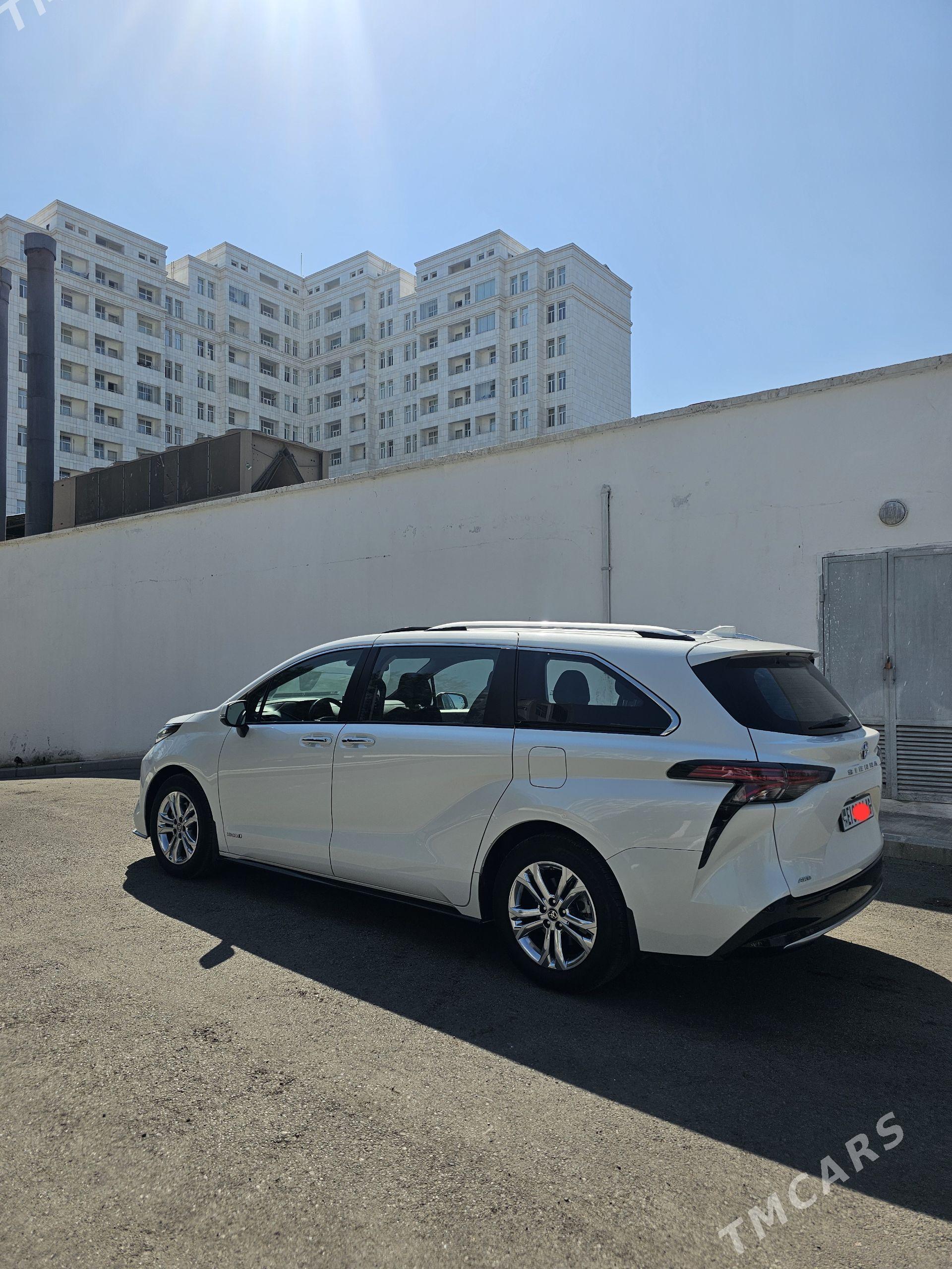 Toyota Sienna 2021 - 685 000 TMT - Moskowskiý köç. (10 ýyl abadançylyk şaýoly) - img 1