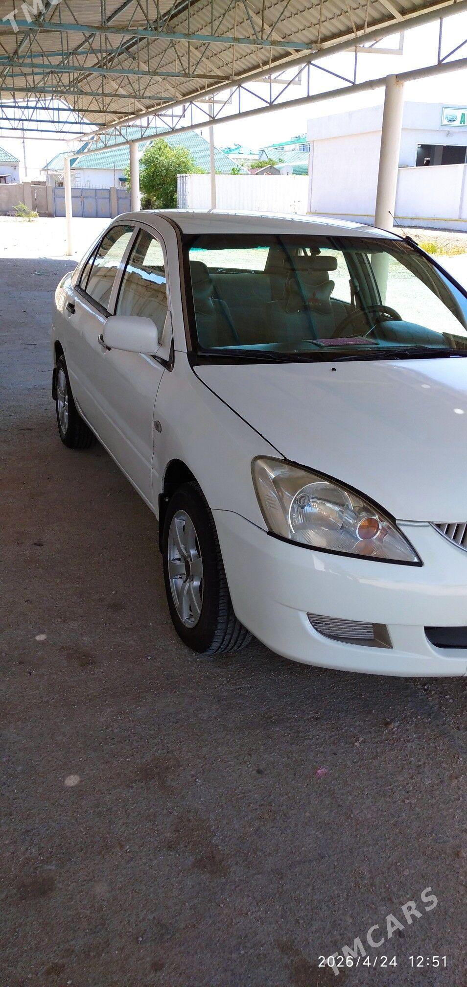 Mitsubishi Lancer 2005 - 100 000 TMT - Балканабат - img 1