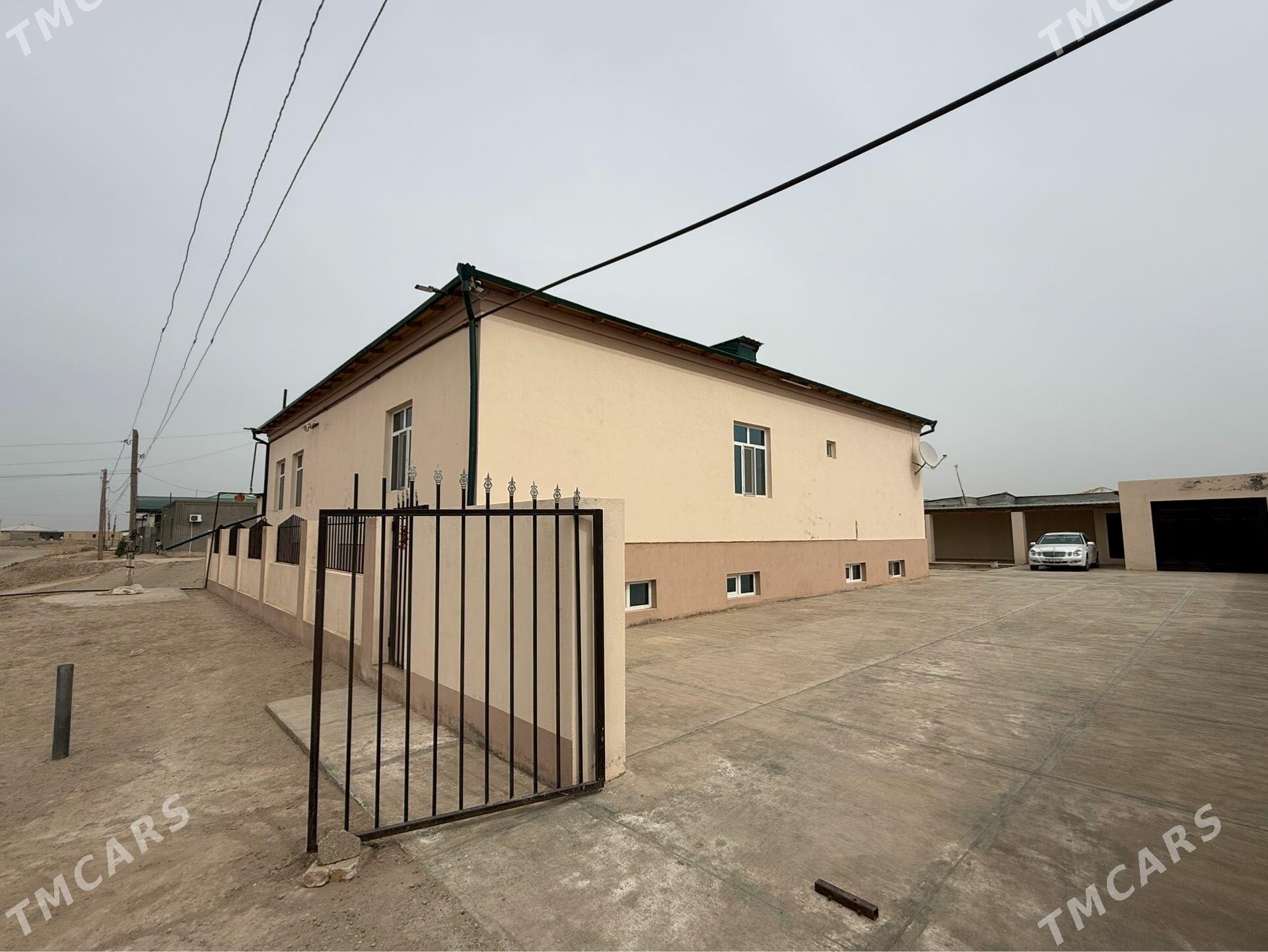 jay - Дашогуз - img 1