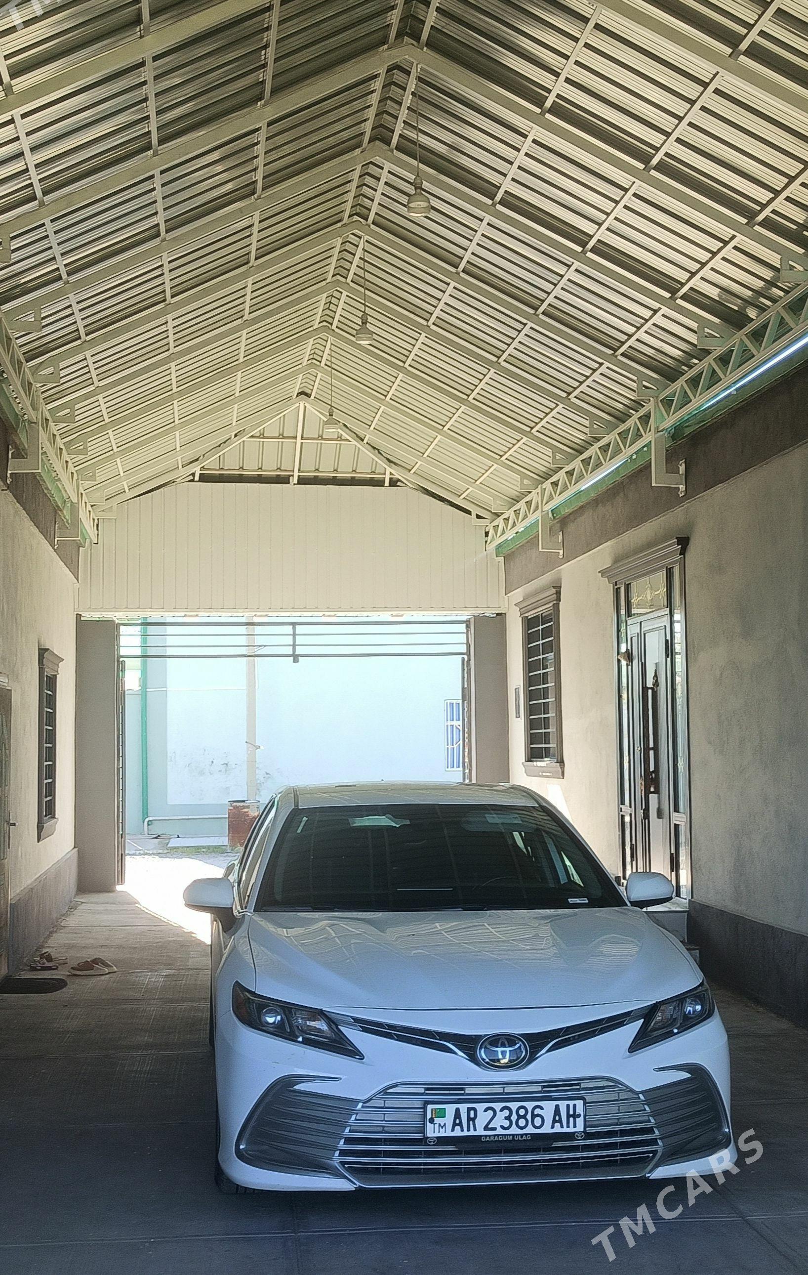 Toyota Camry 2022 - 360 000 TMT - Бузмеин ГРЭС - img 1