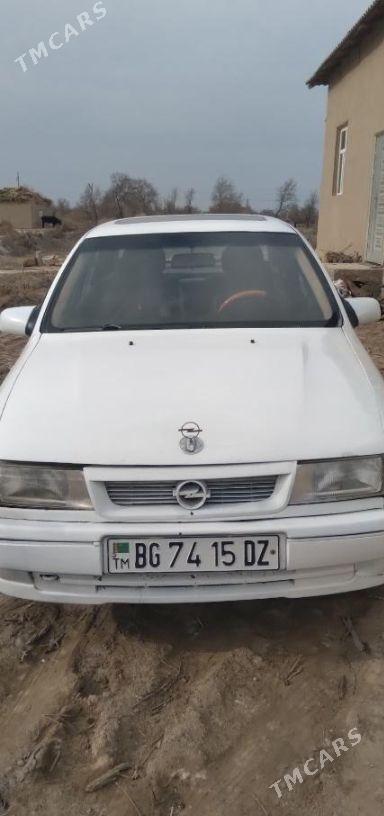 Opel Vectra 1993 - 30 000 TMT - Губадаг - img 1
