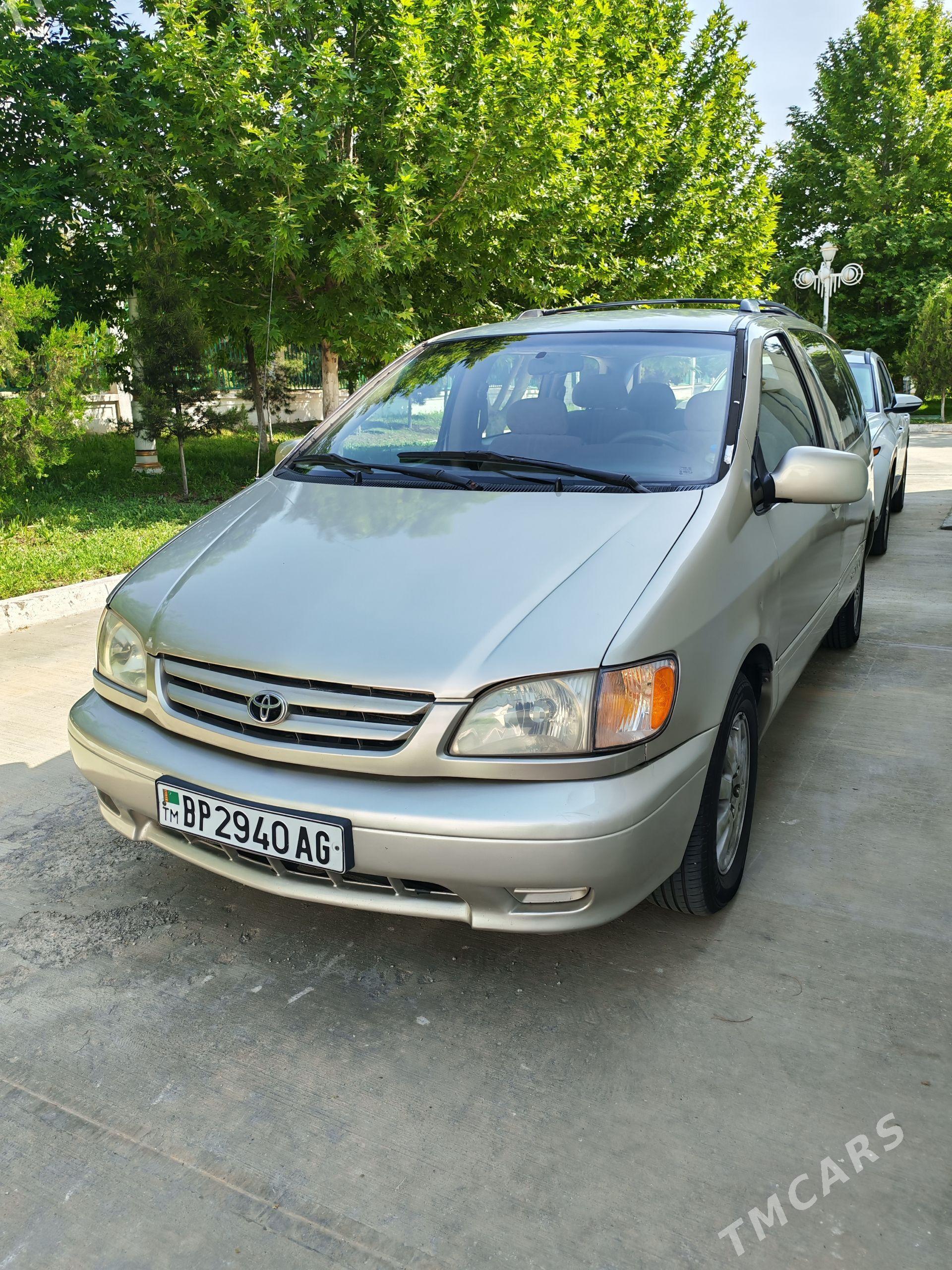 Toyota Sienna 2003 - 200 000 TMT - Aşgabat - img 1
