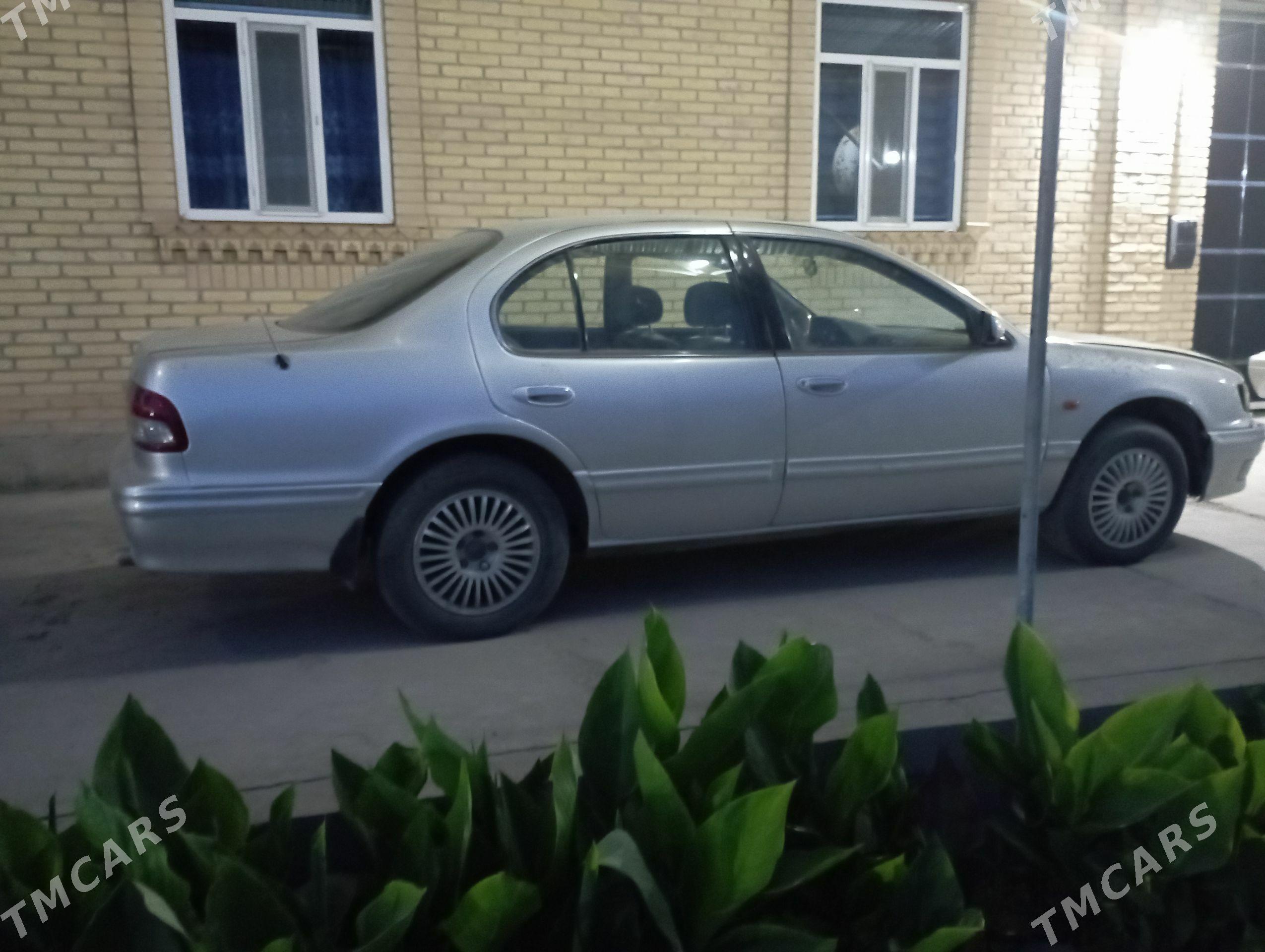 Nissan Cefiro 1998 - 55 000 TMT - Дянев - img 1