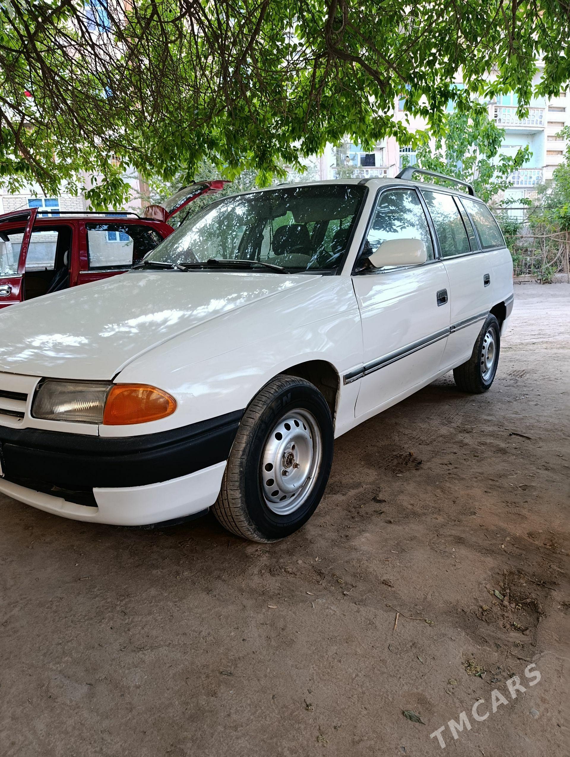 Opel Astra 1993 - 60 000 TMT - Дашогуз - img 1