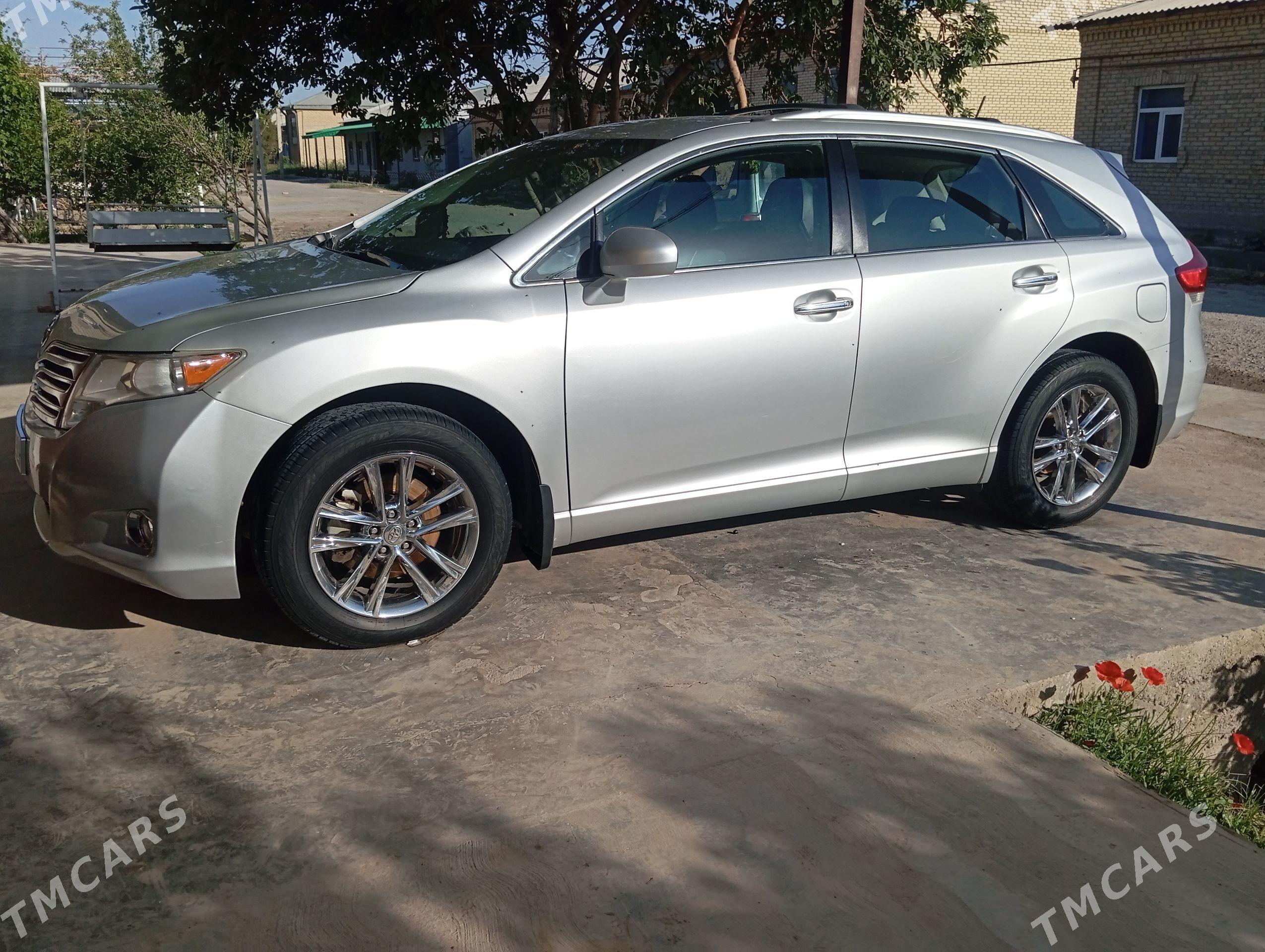 Toyota Venza 2010 - 270 000 TMT - Dänew - img 1