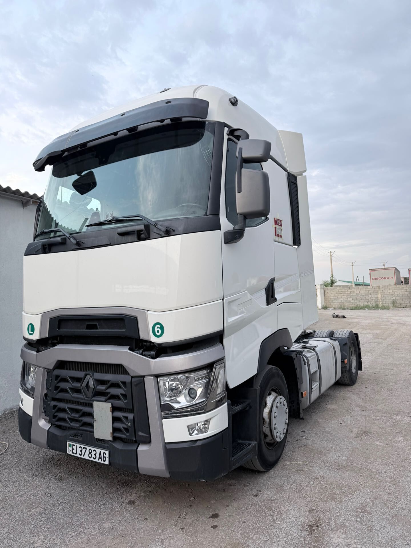 Renault Trafic 2021 - 990 000 TMT - Aşgabat - img 1