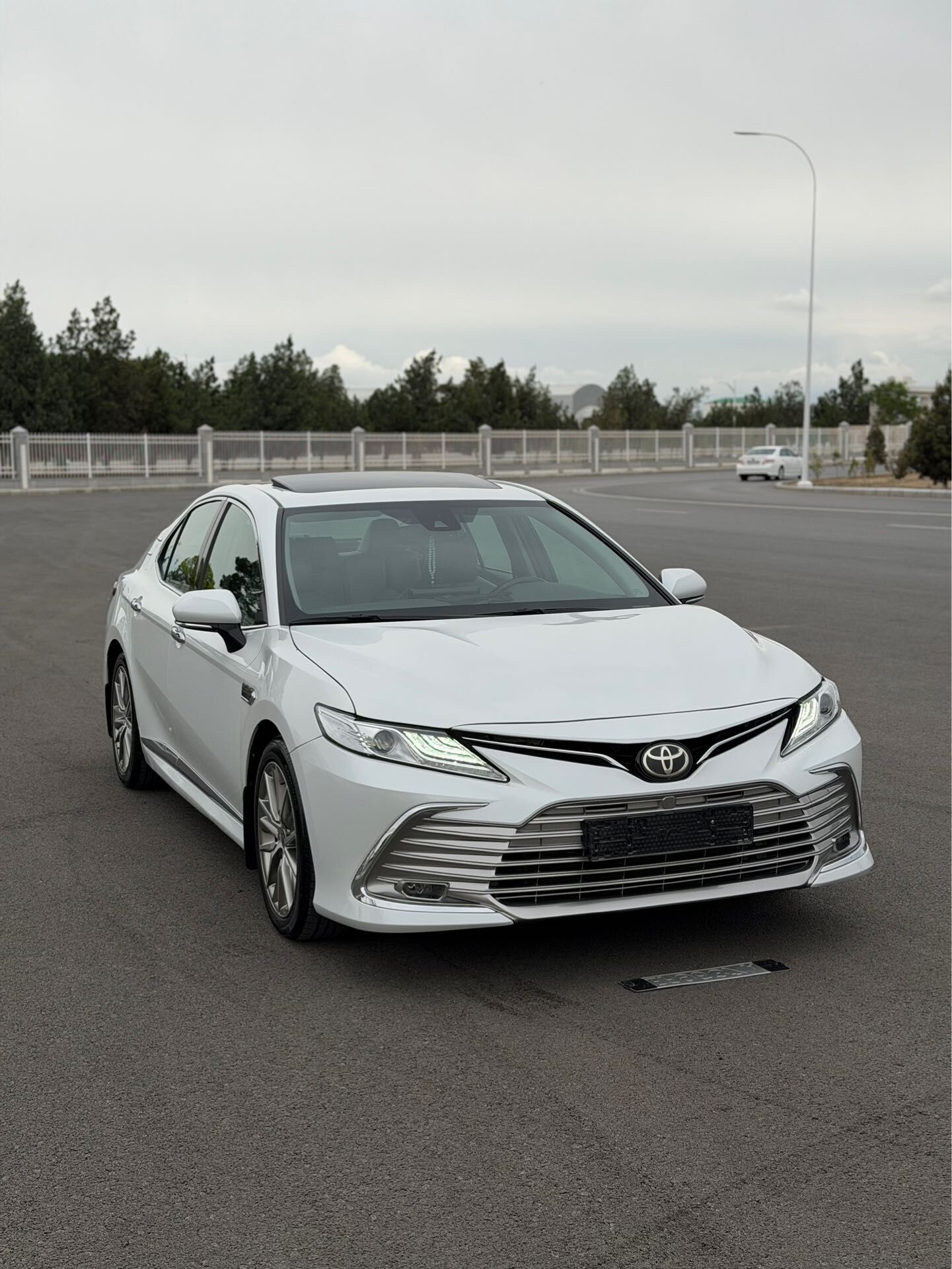 Toyota Camry 2022 - 360 000 TMT - Ашхабад - img 1