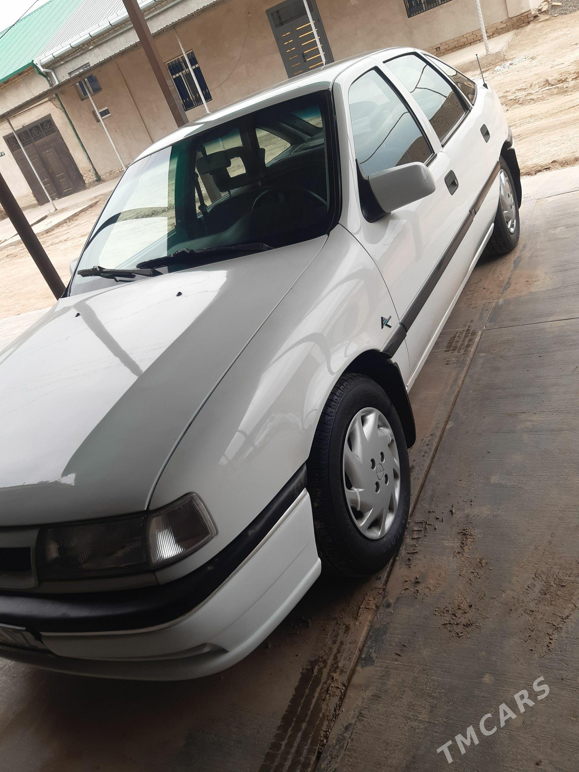 Opel Vectra 1995 - 60 000 TMT - Дашогуз - img 1