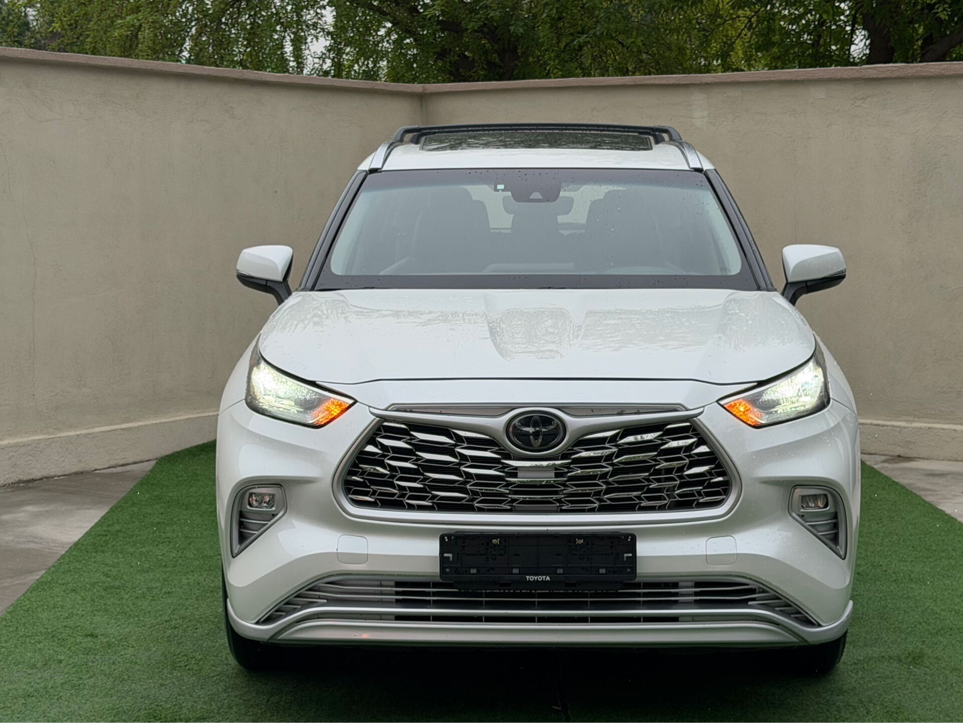 Toyota Highlander 2020 - 559 000 TMT - Aşgabat - img 1