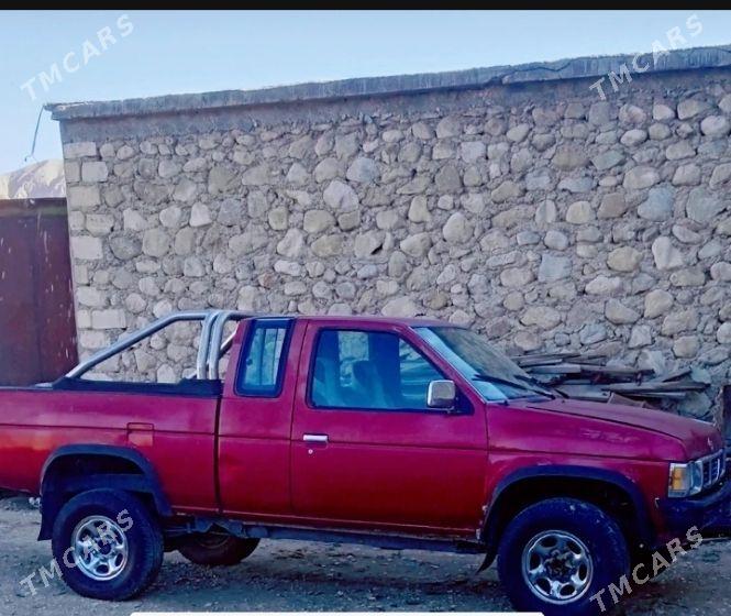 Nissan Navara 1993 - 40 000 TMT - Балканабат - img 1