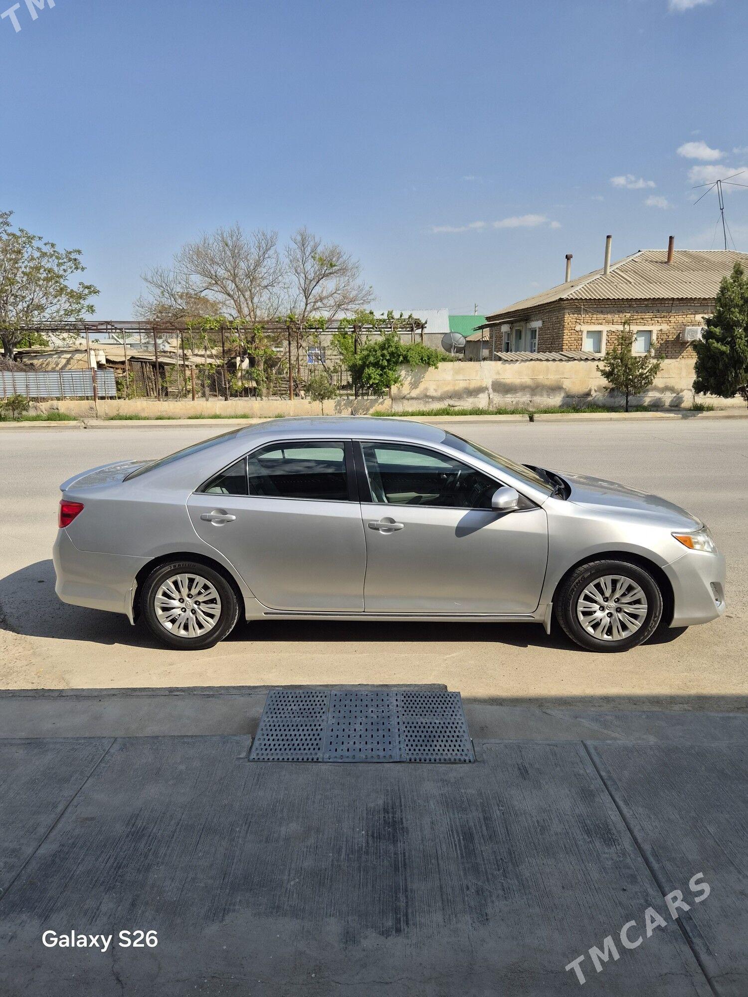 Toyota Camry 2013 - 235 000 TMT - Gökdepe - img 1