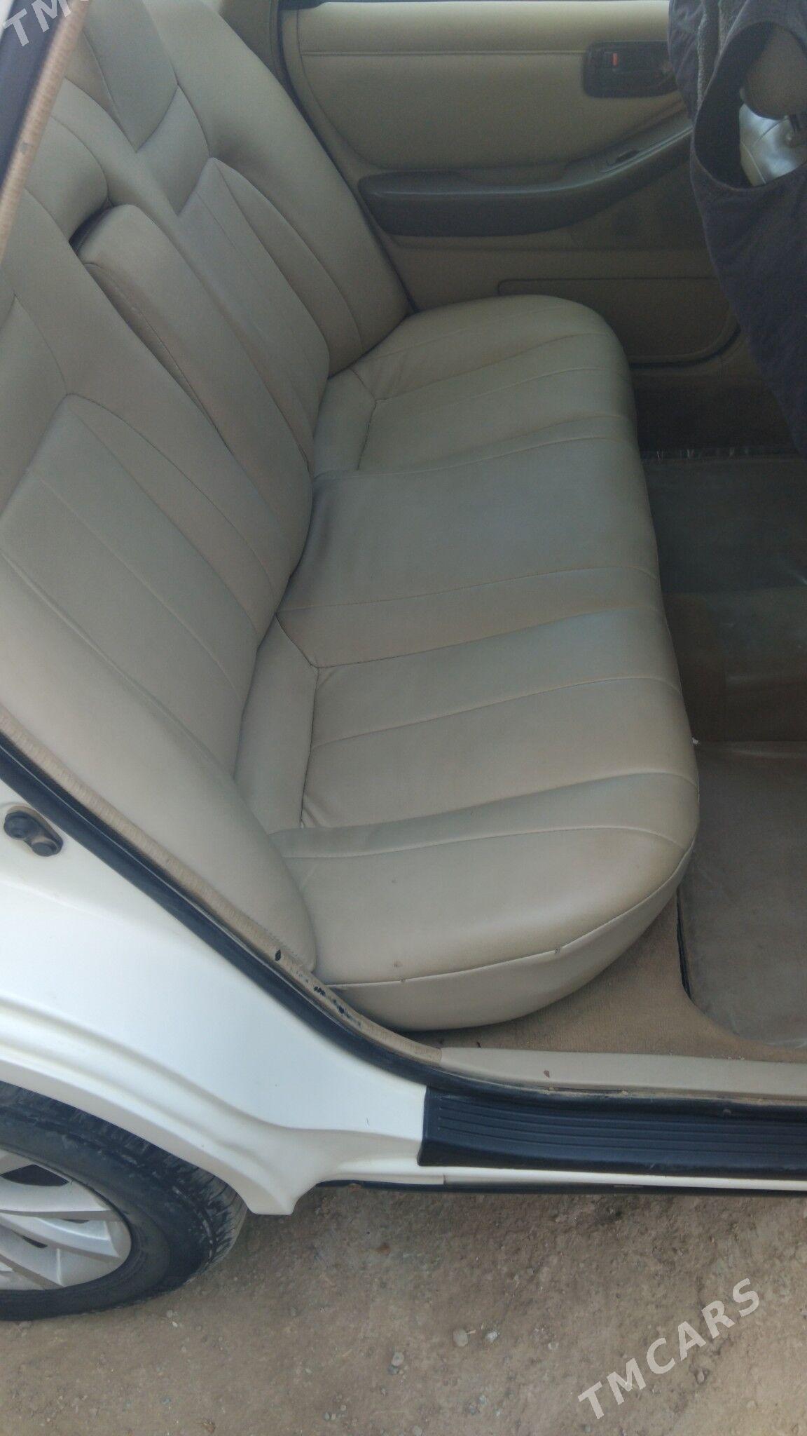 Toyota Avalon 1998 - 160 000 TMT - Tejen - img 1