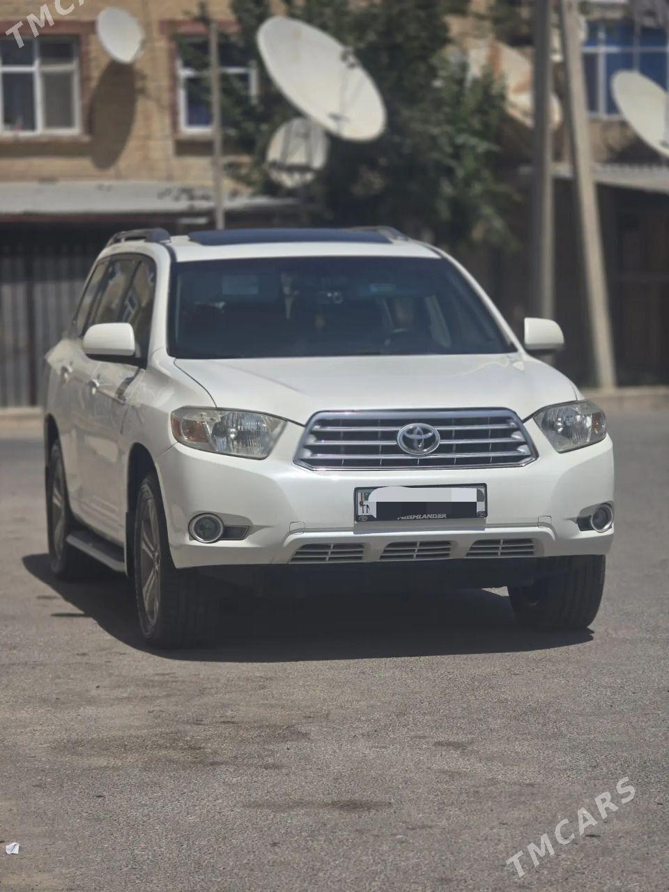 Toyota Highlander 2008 - 355 000 TMT - Мары - img 1