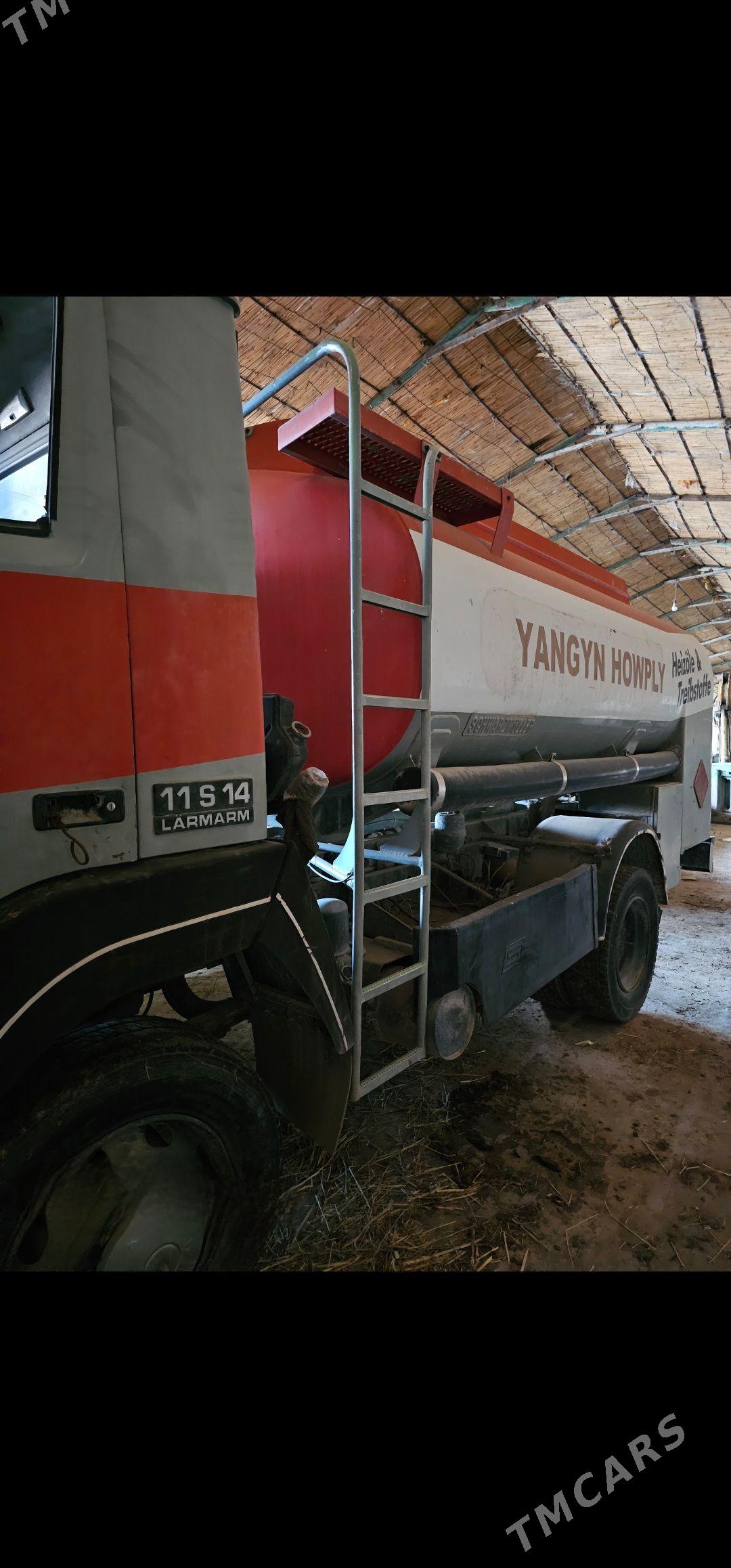 Ford Cargo 3535D 2001 - 140 000 TMT - Aşgabat - img 1