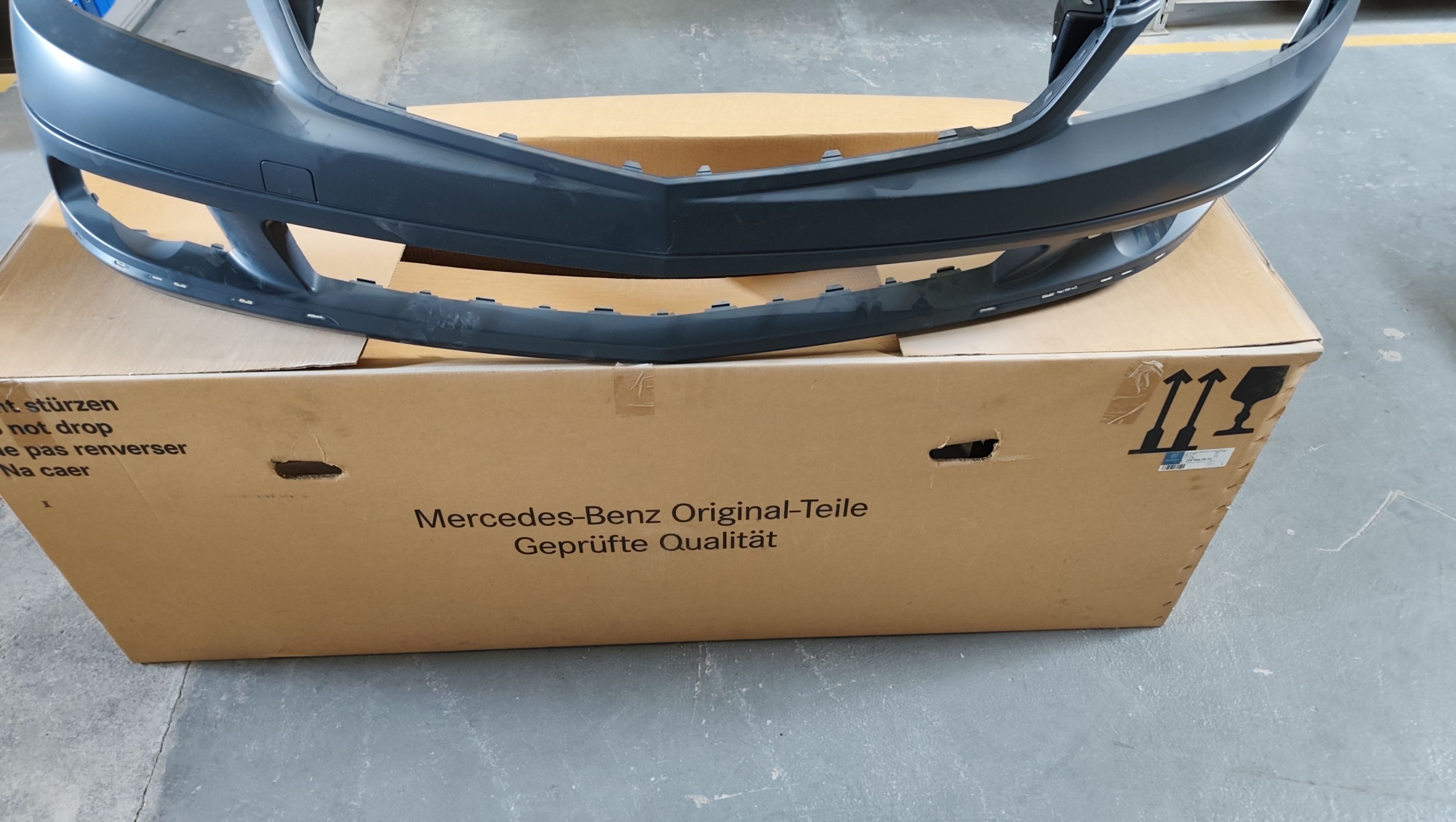Mercedes Bamper W204 original 3 000 TMT - 3 мкр - img 1