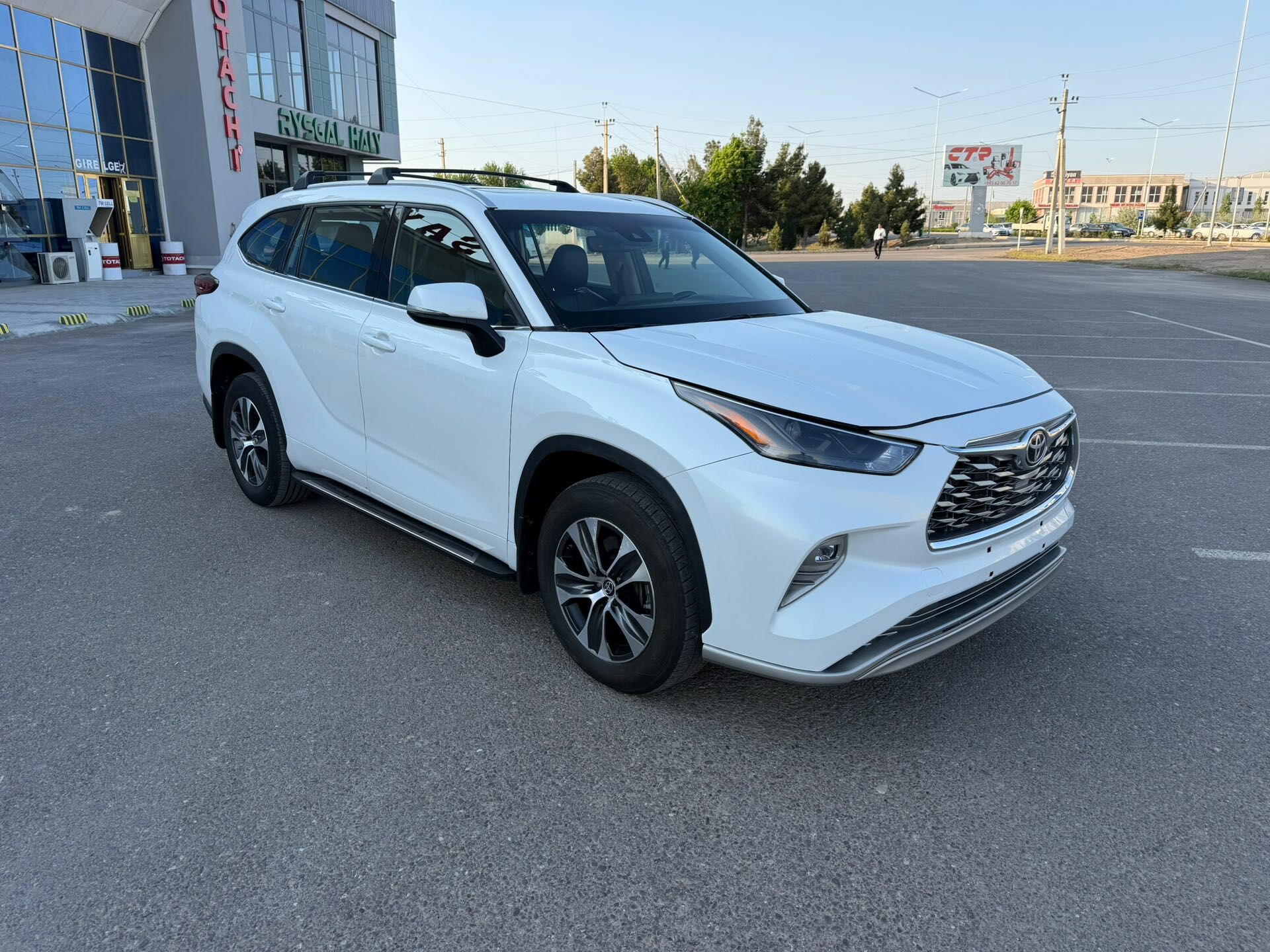 Toyota Highlander 2021 - 529 200 TMT - Мары - img 1