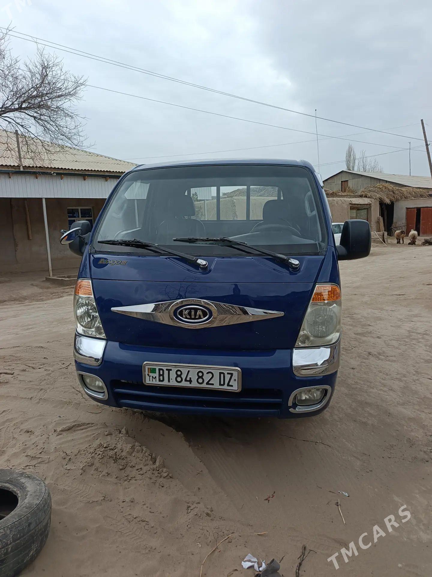 Kia Bongo 2006 - 180 000 TMT - Gurbansoltan Eje - img 1
