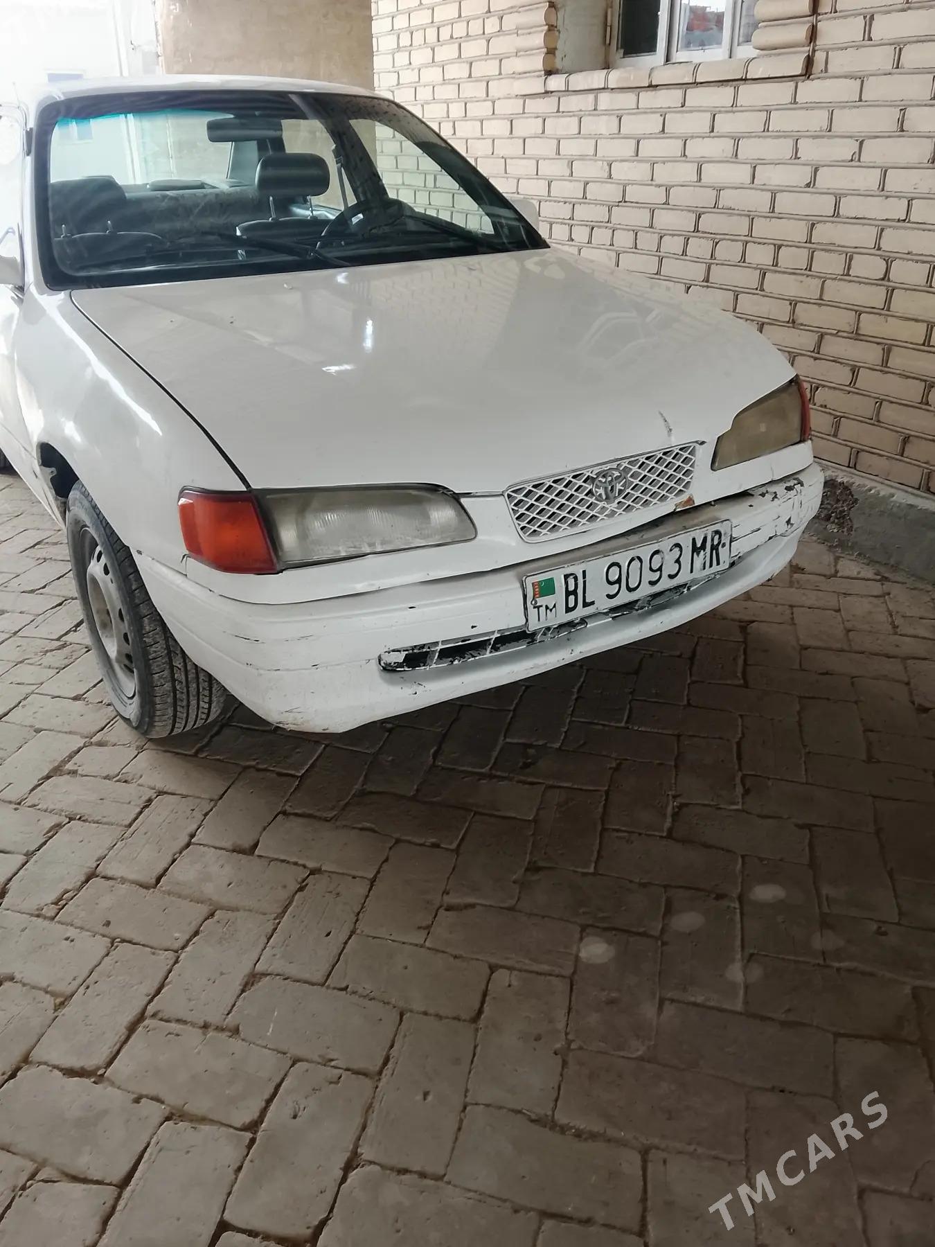 Toyota Corolla 1996 - 25 000 TMT - Мургап - img 1