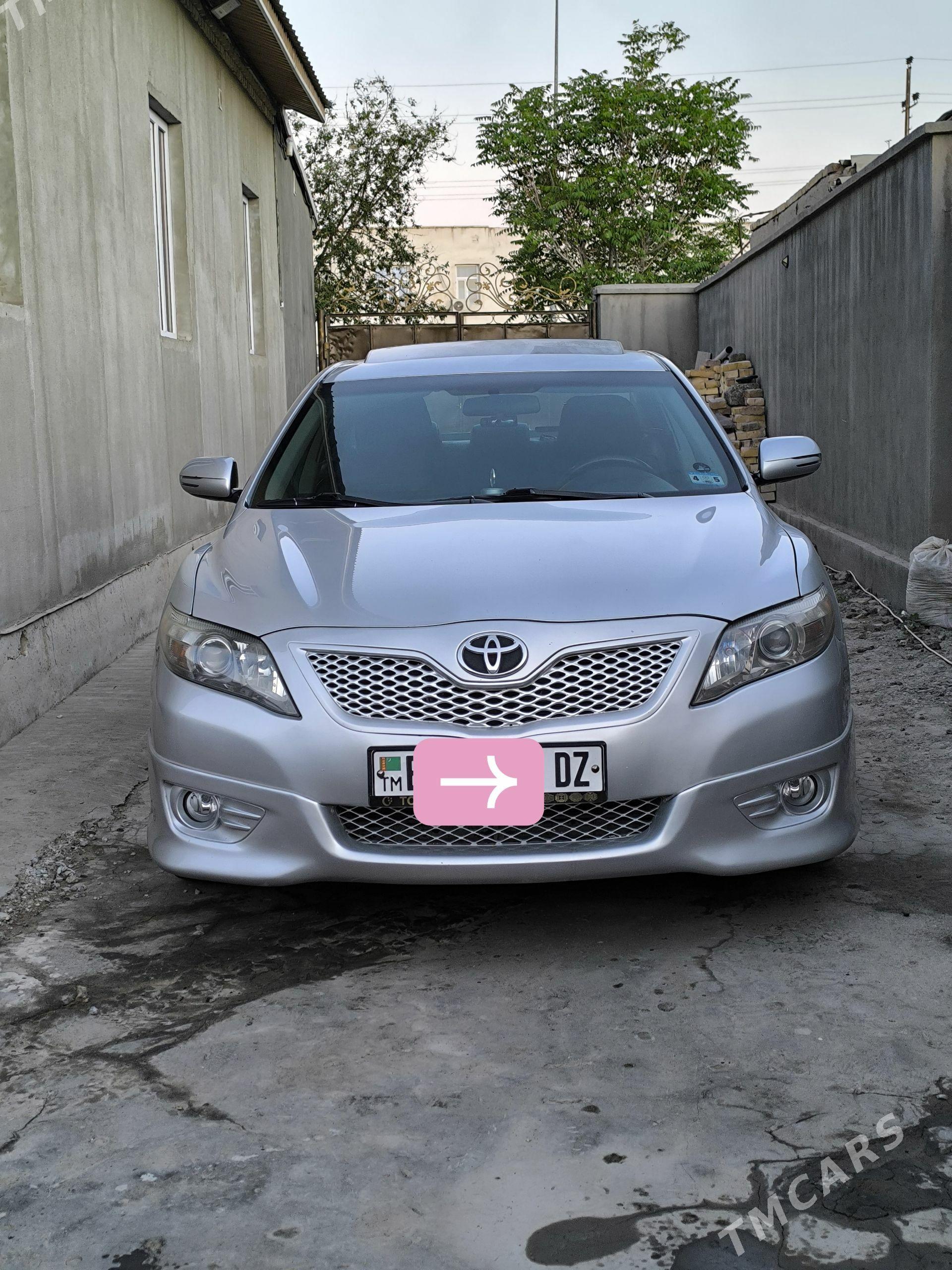 Toyota Camry 2011 - 290 000 TMT - Кёнеургенч - img 1