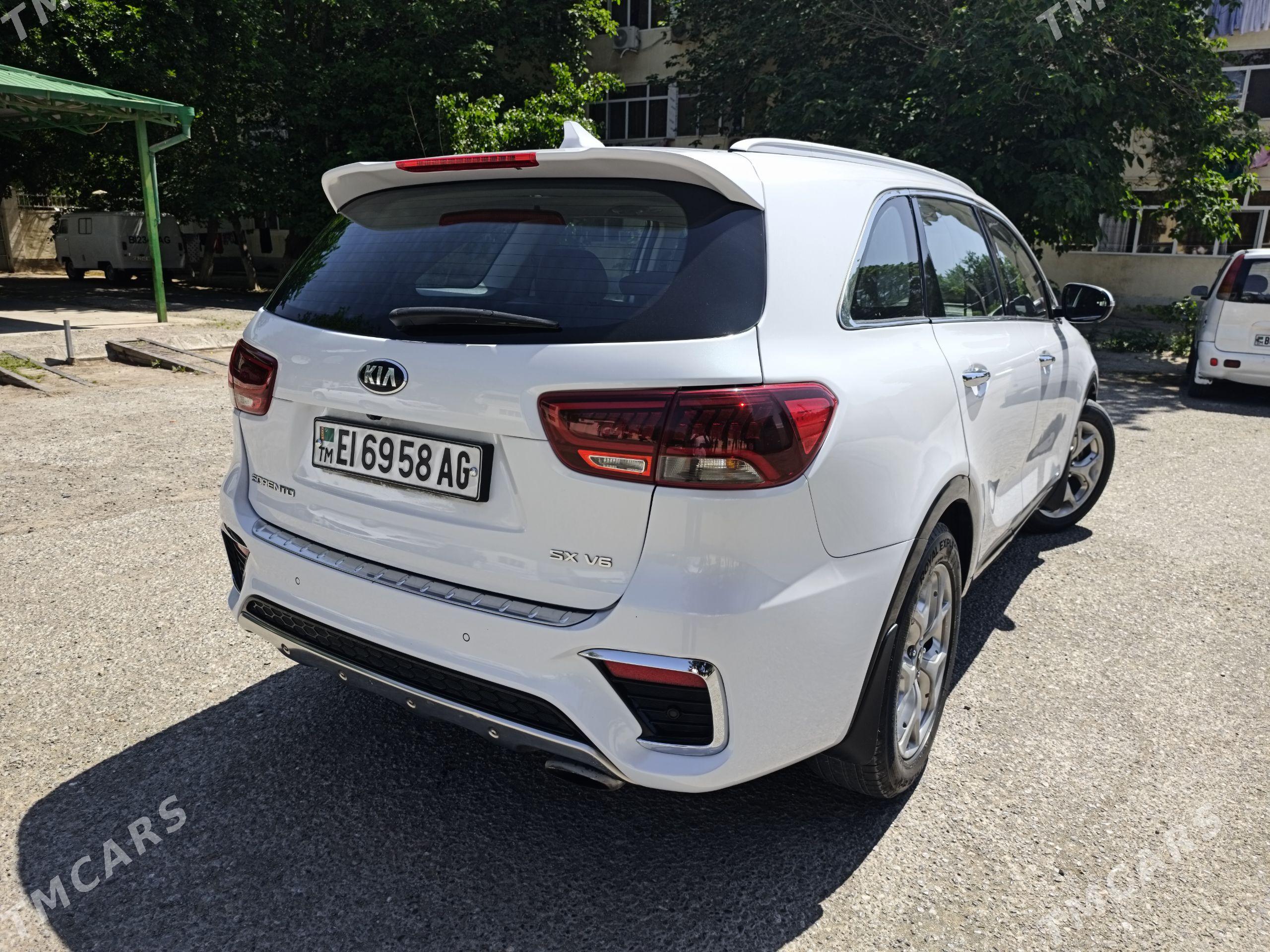 Kia Sorento 2019 - 385 000 TMT - Ашхабад - img 1