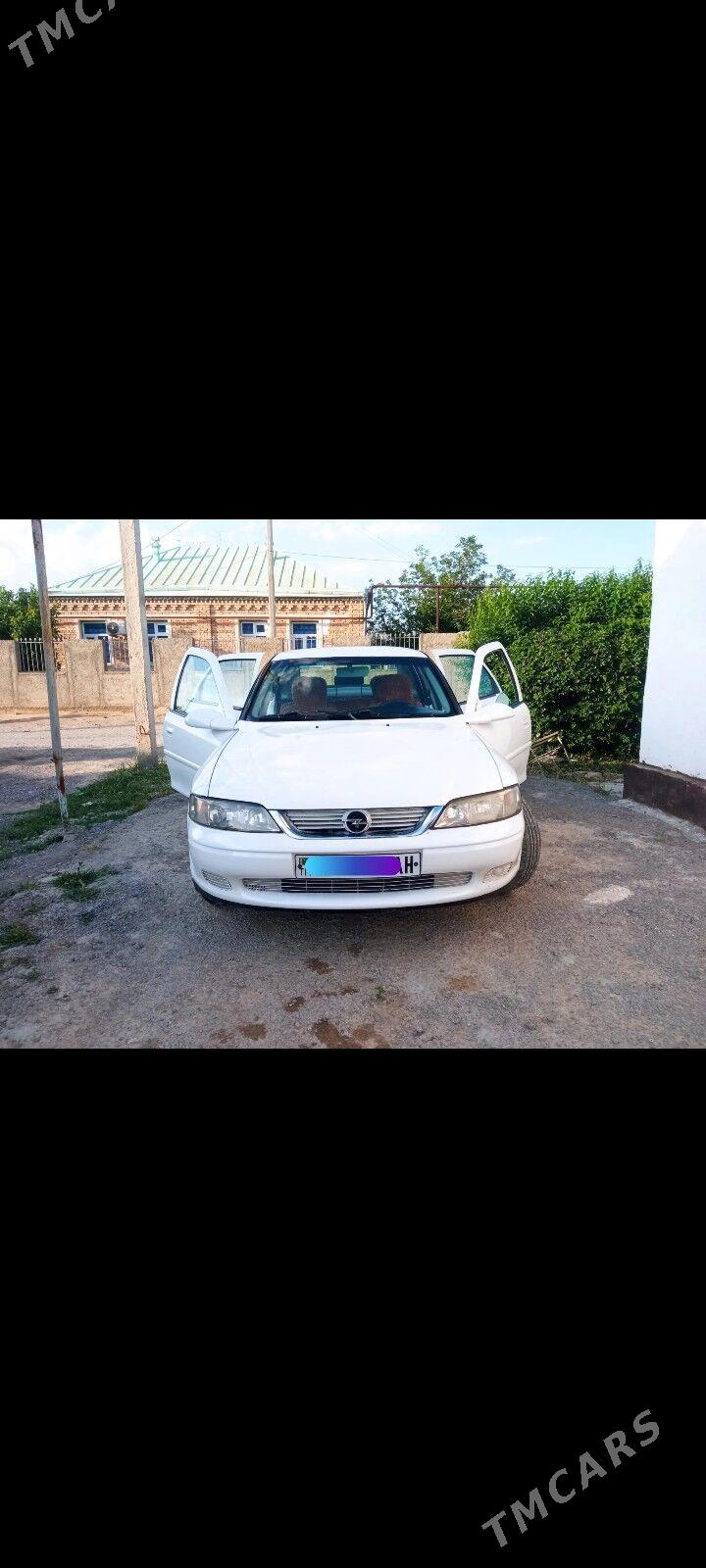 Opel Vectra 1998 - 50 000 TMT - Ак-Бугдайский этрап - img 1