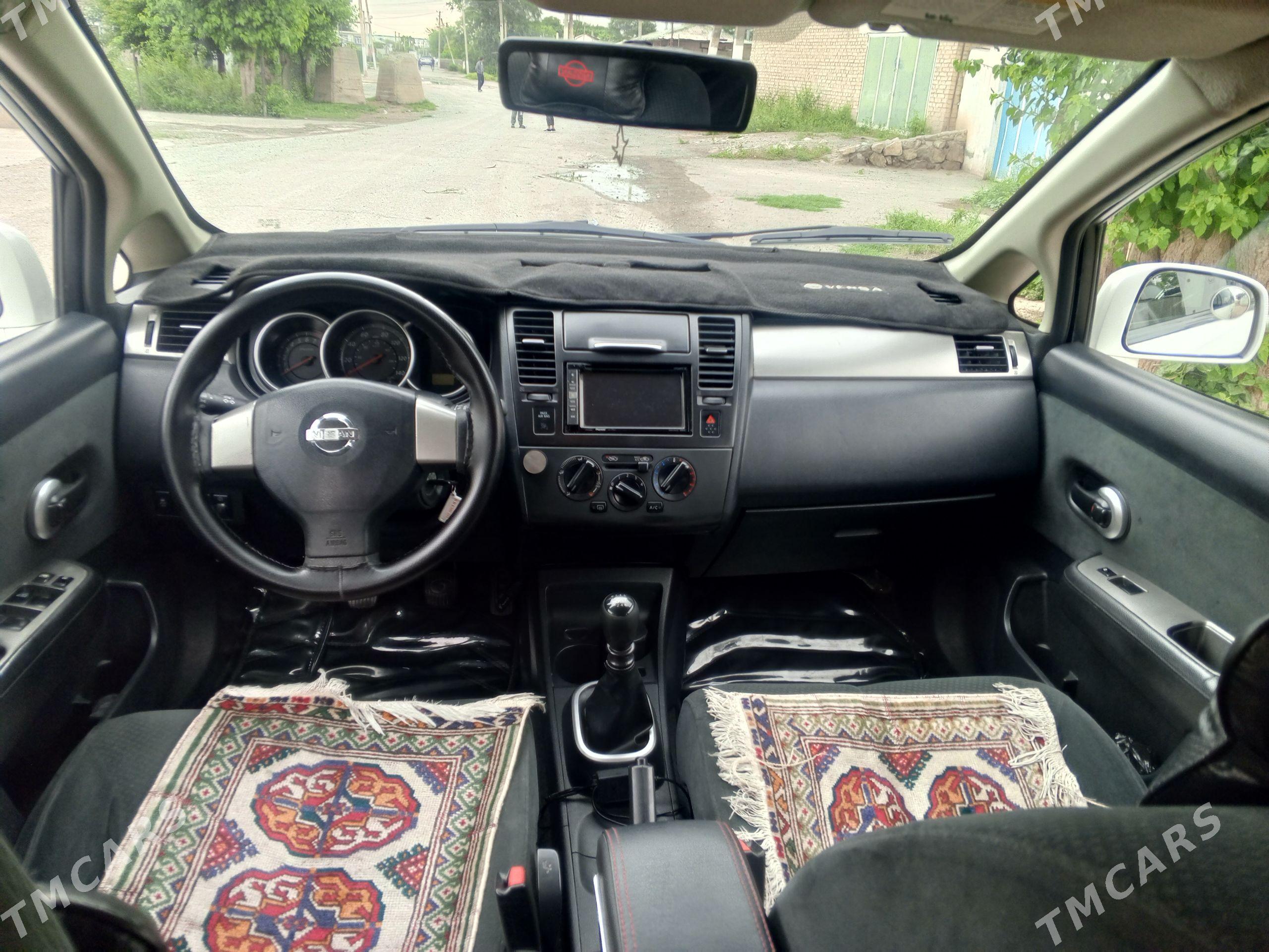 Nissan Versa 2012 - 128 000 TMT - Мир 7 - img 1