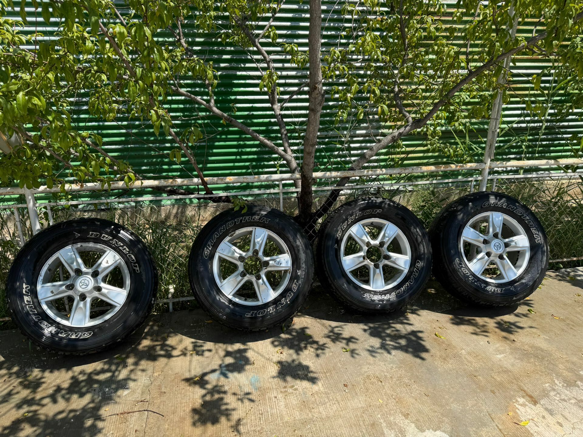 Land cruser teker 3 000 TMT - Aşgabat - img 1