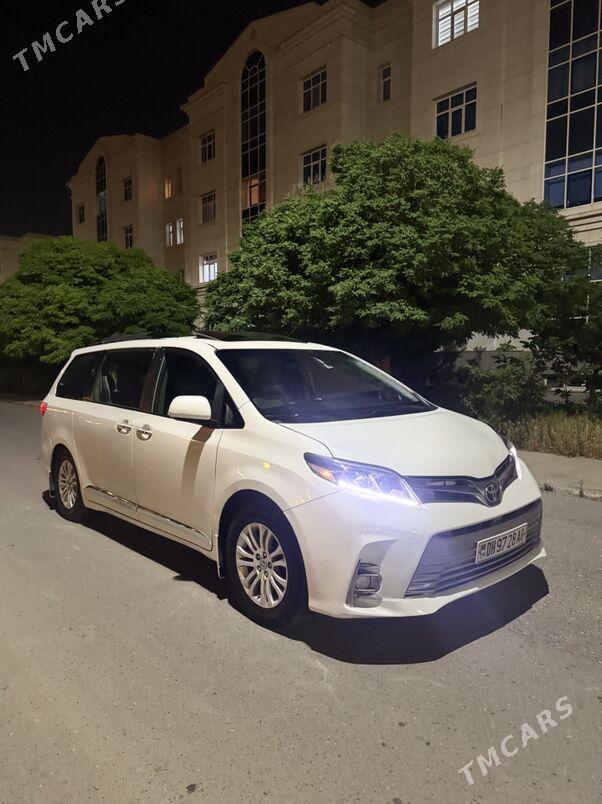 Toyota Sienna 2017 - 365 000 TMT - "Altyn Asyr" Gündogar bazary (Jygyllyk) - img 1